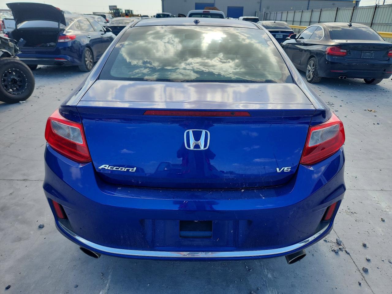 2015 Honda Accord Exl Blue vin: 1HGCT2B88FA000562