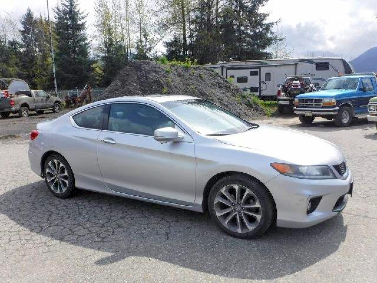 2013 Honda Accord Exl Серебряный vin: 1HGCT2B89DA000180