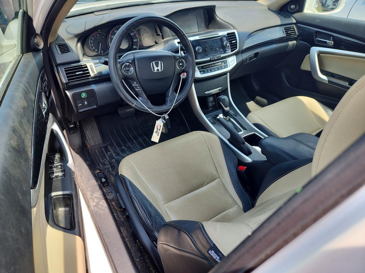 2013 Honda Accord Exl White vin: 1HGCT2B89DA009123