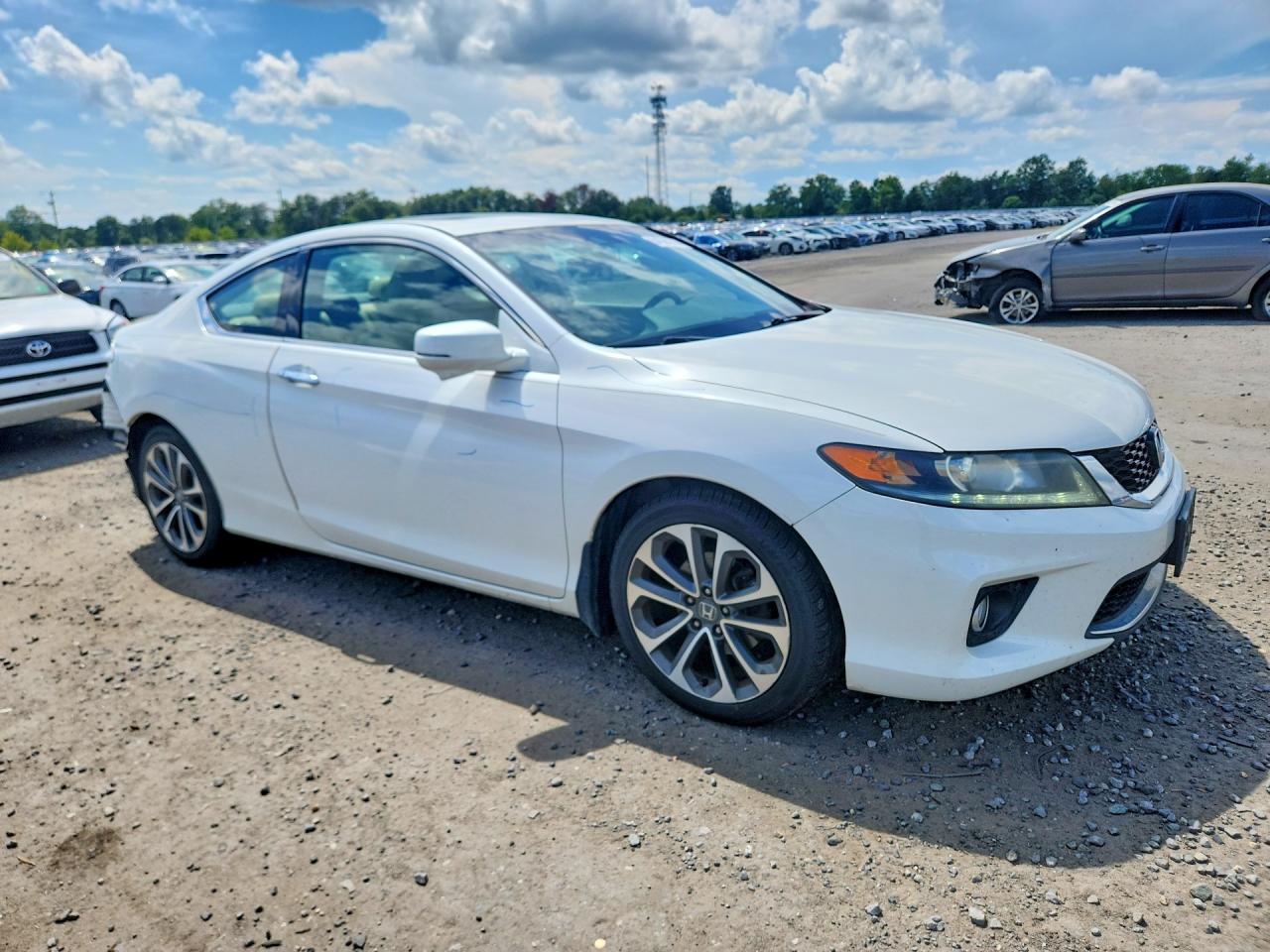 2013 Honda Accord Exl White vin: 1HGCT2B89DA009123