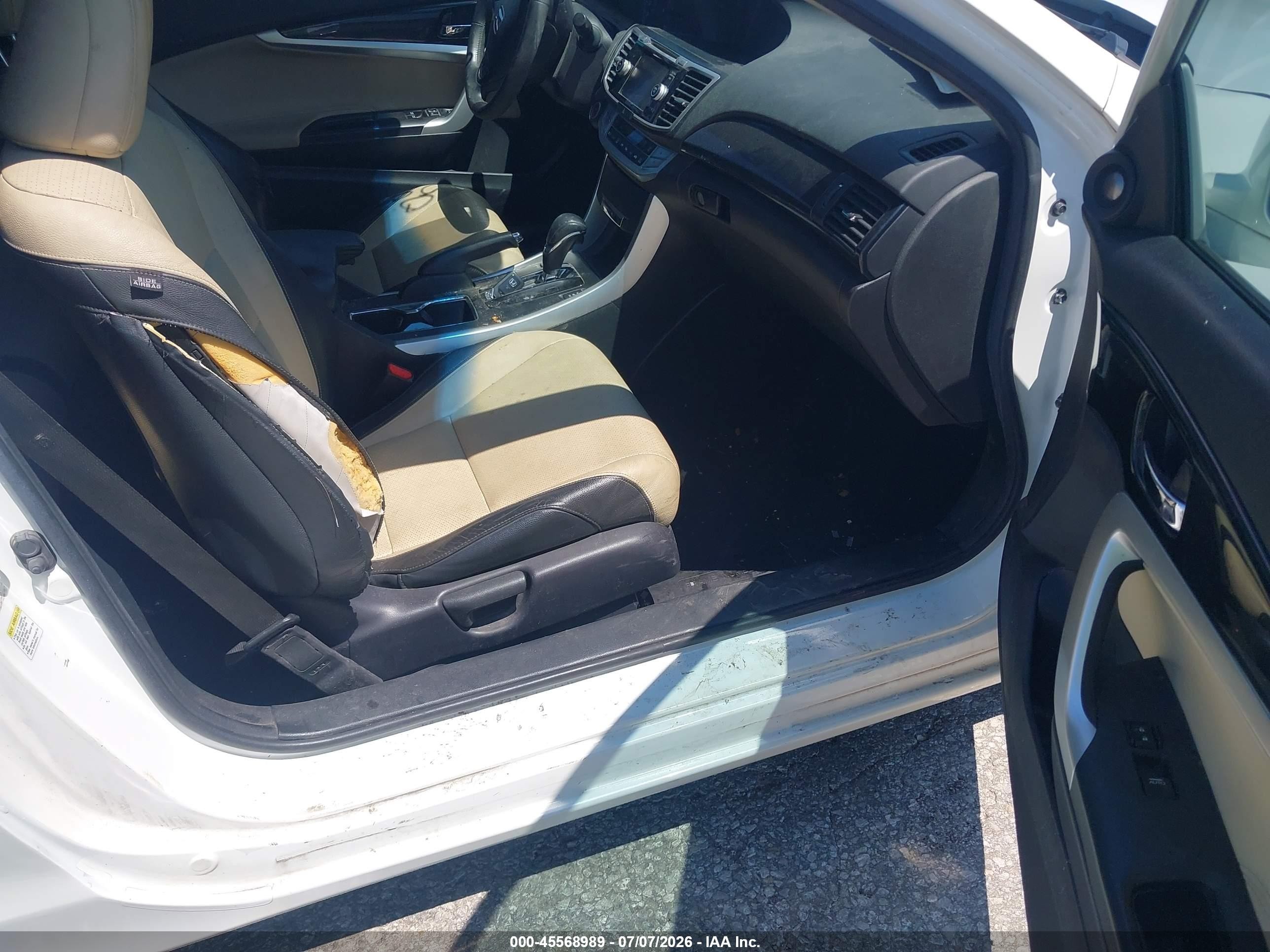 2014 Honda Accord Ex-l V-6 White vin: 1HGCT2B89EA009088