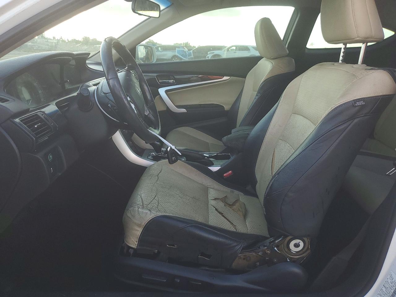 2013 Honda Accord Exl White vin: 1HGCT2B8XDA010149
