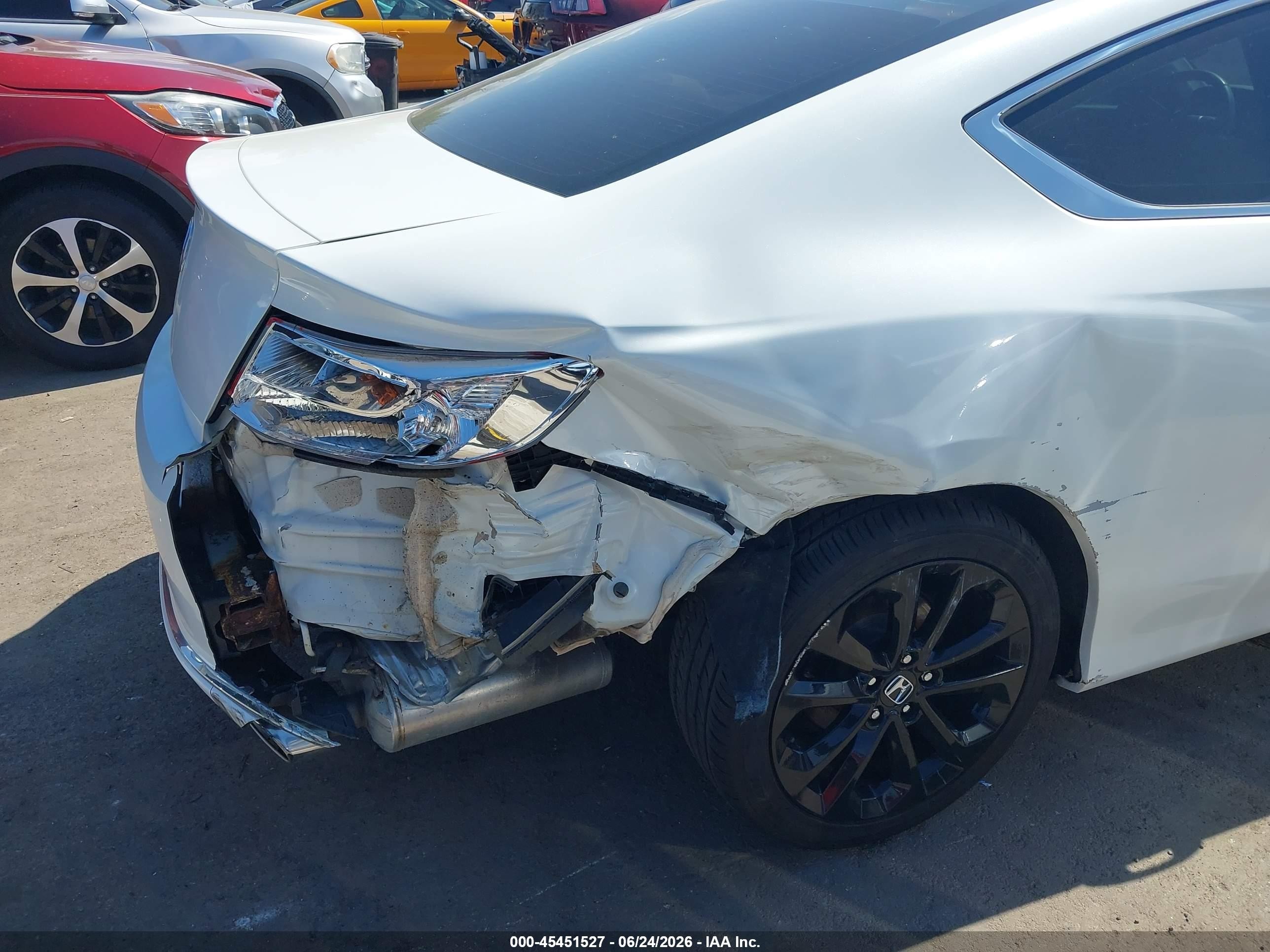 2014 Honda Accord Ex-l V-6 White vin: 1HGCT2B8XEA003302