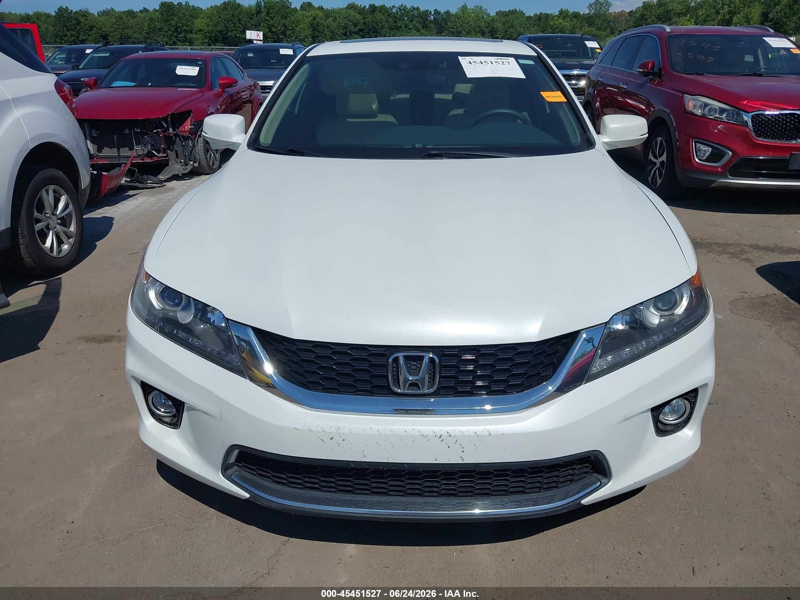 2014 Honda Accord Ex-l V-6 White vin: 1HGCT2B8XEA003302