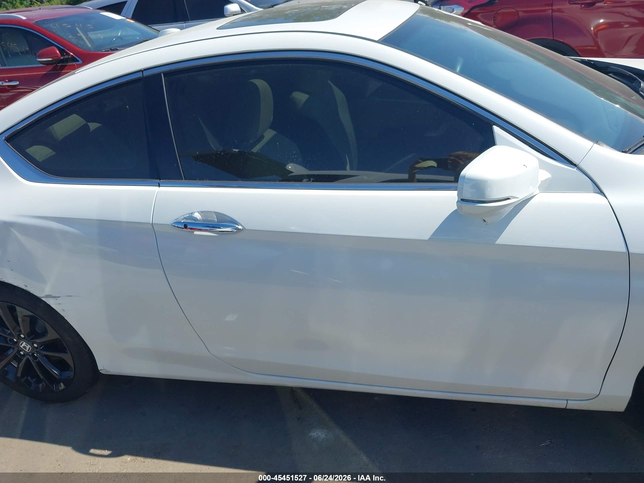 2014 Honda Accord Ex-l V-6 White vin: 1HGCT2B8XEA003302