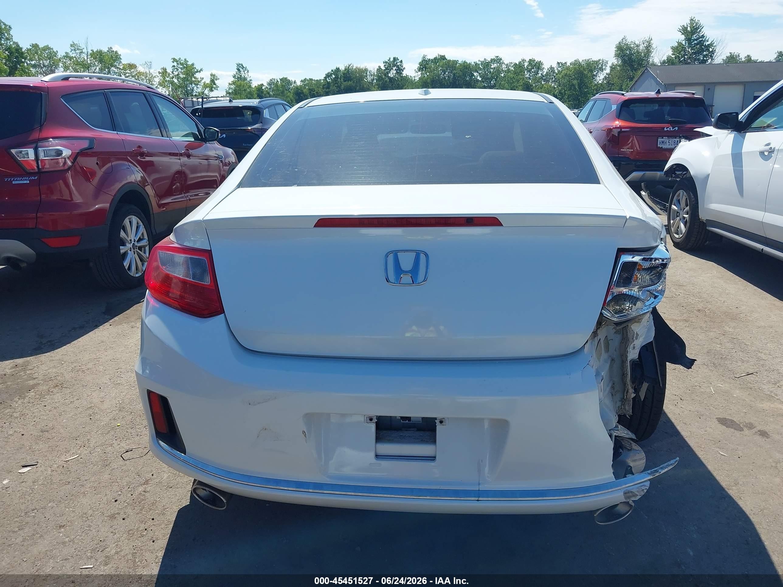 2014 Honda Accord Ex-l V-6 White vin: 1HGCT2B8XEA003302