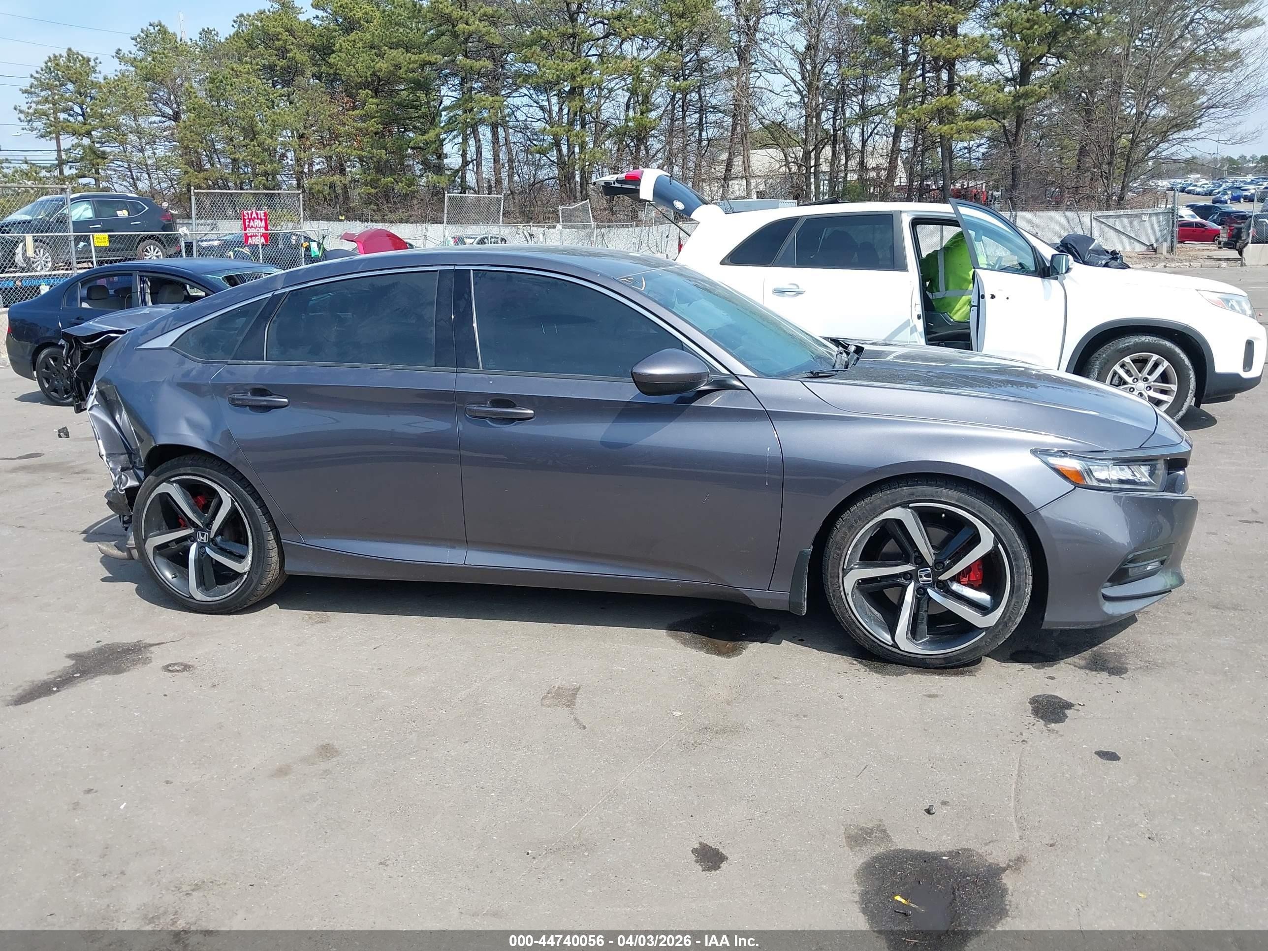 2019 Honda Accord Sport Gray vin: 1HGCV1E32KA108352
