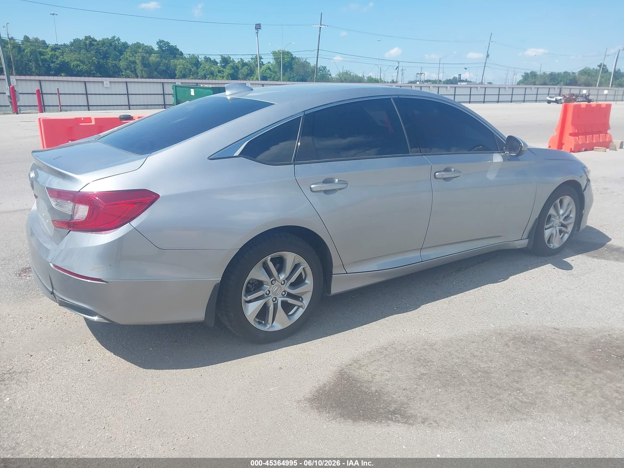 2019 Honda Accord Lx Silver vin: 1HGCV1F10KA020073