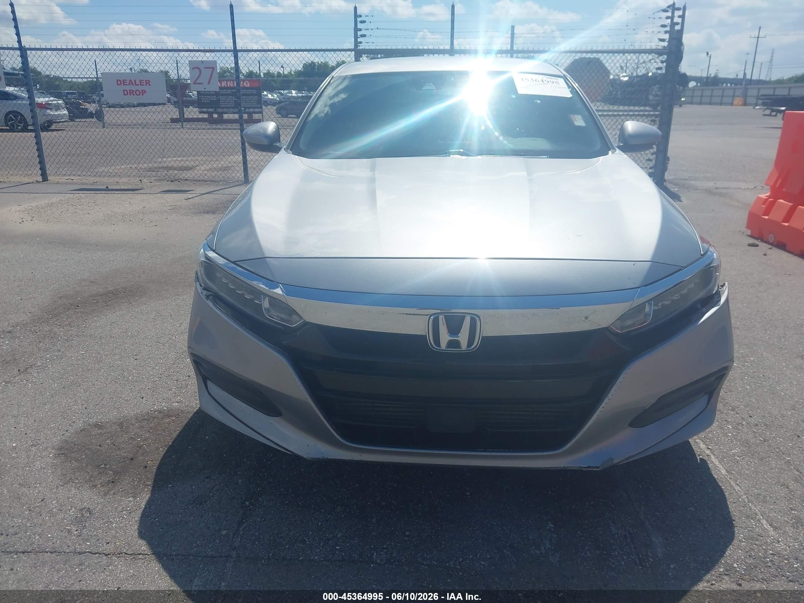 2019 Honda Accord Lx Silver vin: 1HGCV1F10KA020073