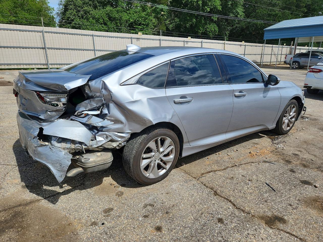 2018 Honda Accord Lx Silver vin: 1HGCV1F12JA082315