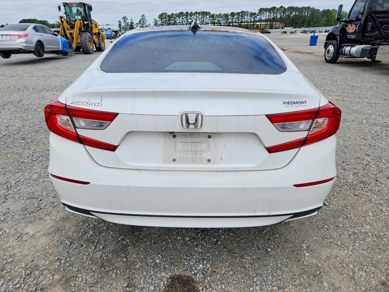 2018 Honda Accord Lx White vin: 1HGCV1F13JA180821