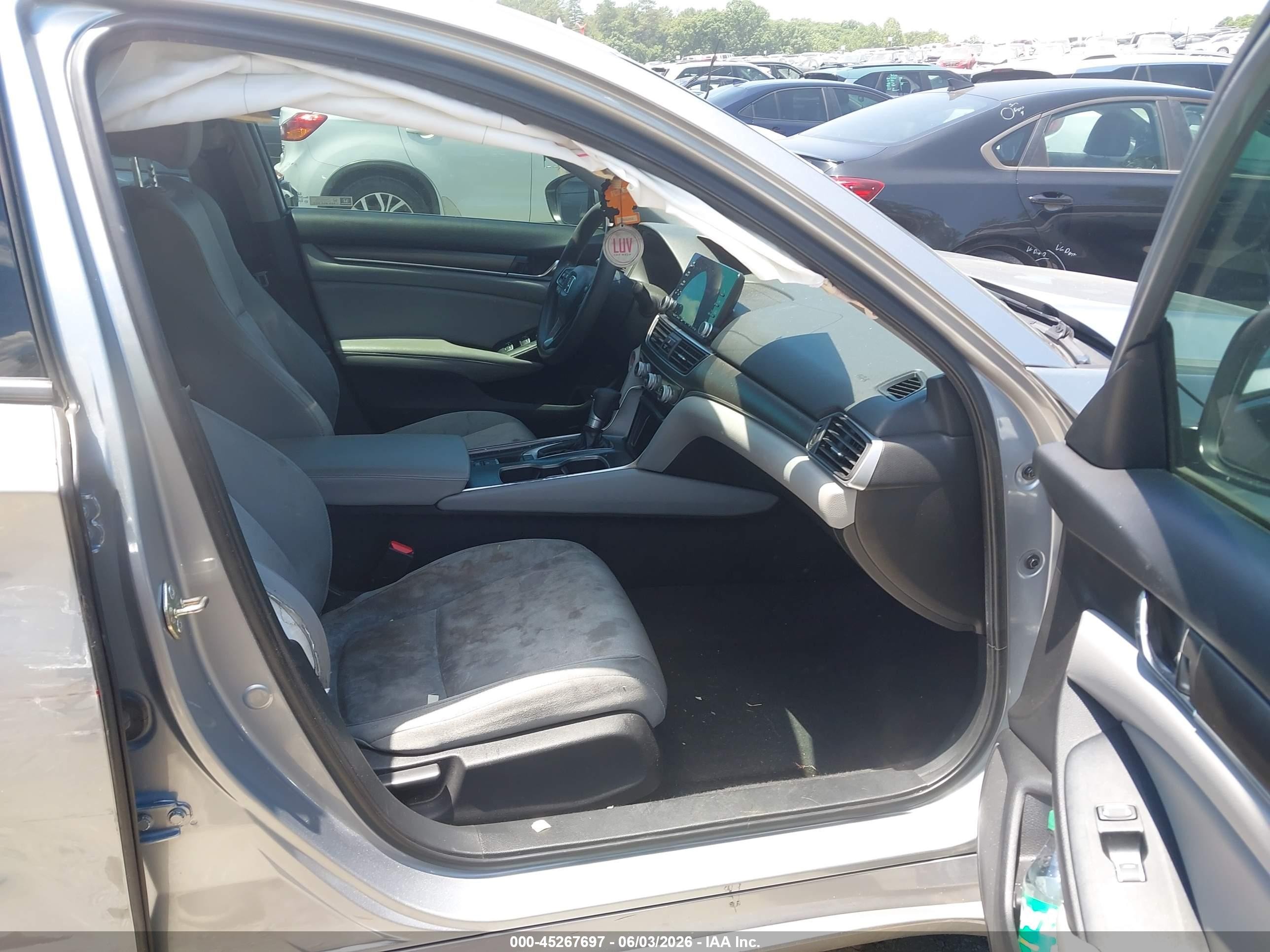 2020 Honda Accord Lx Silver vin: 1HGCV1F13LA042442