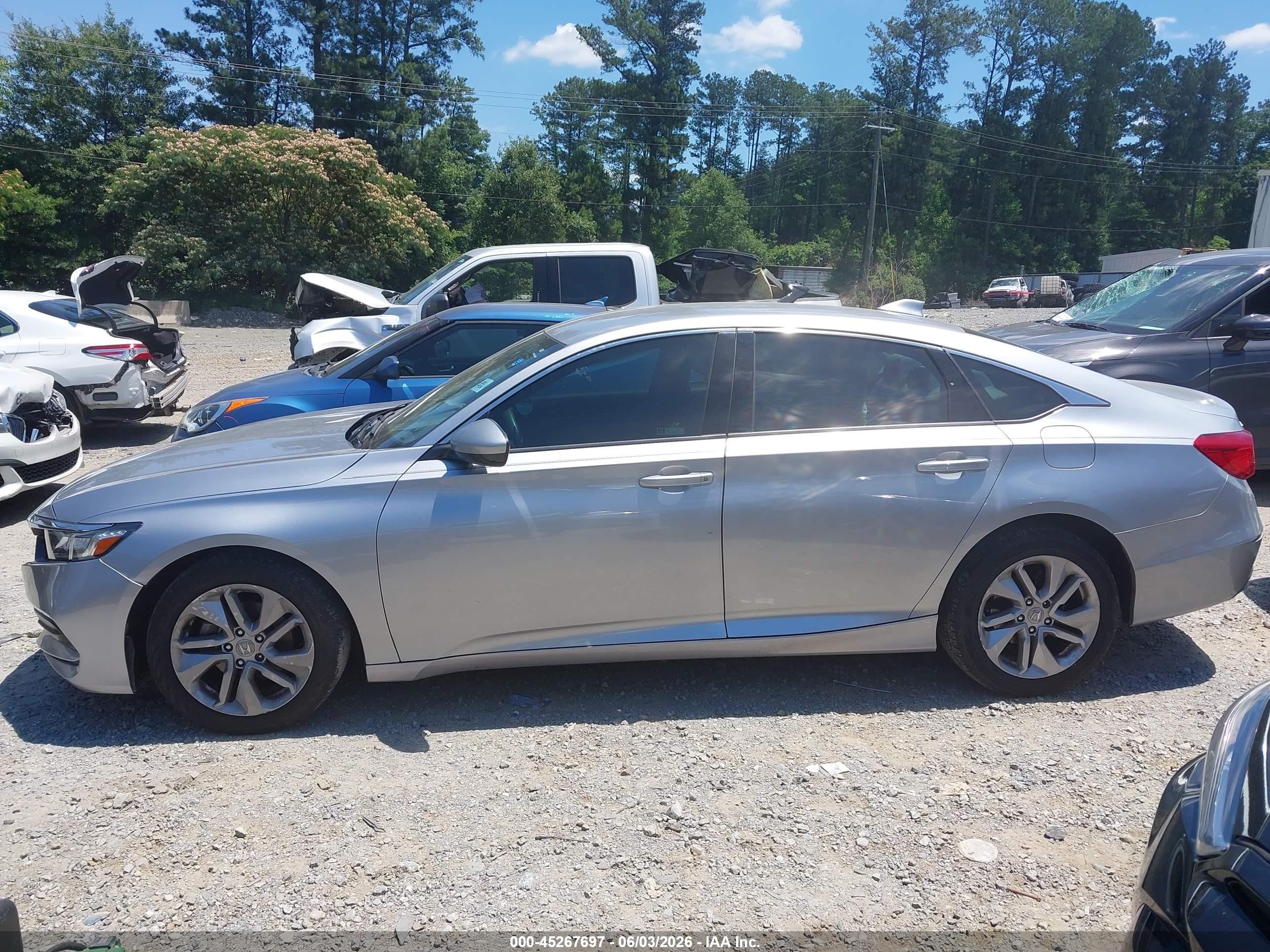 2020 Honda Accord Lx Silver vin: 1HGCV1F13LA042442