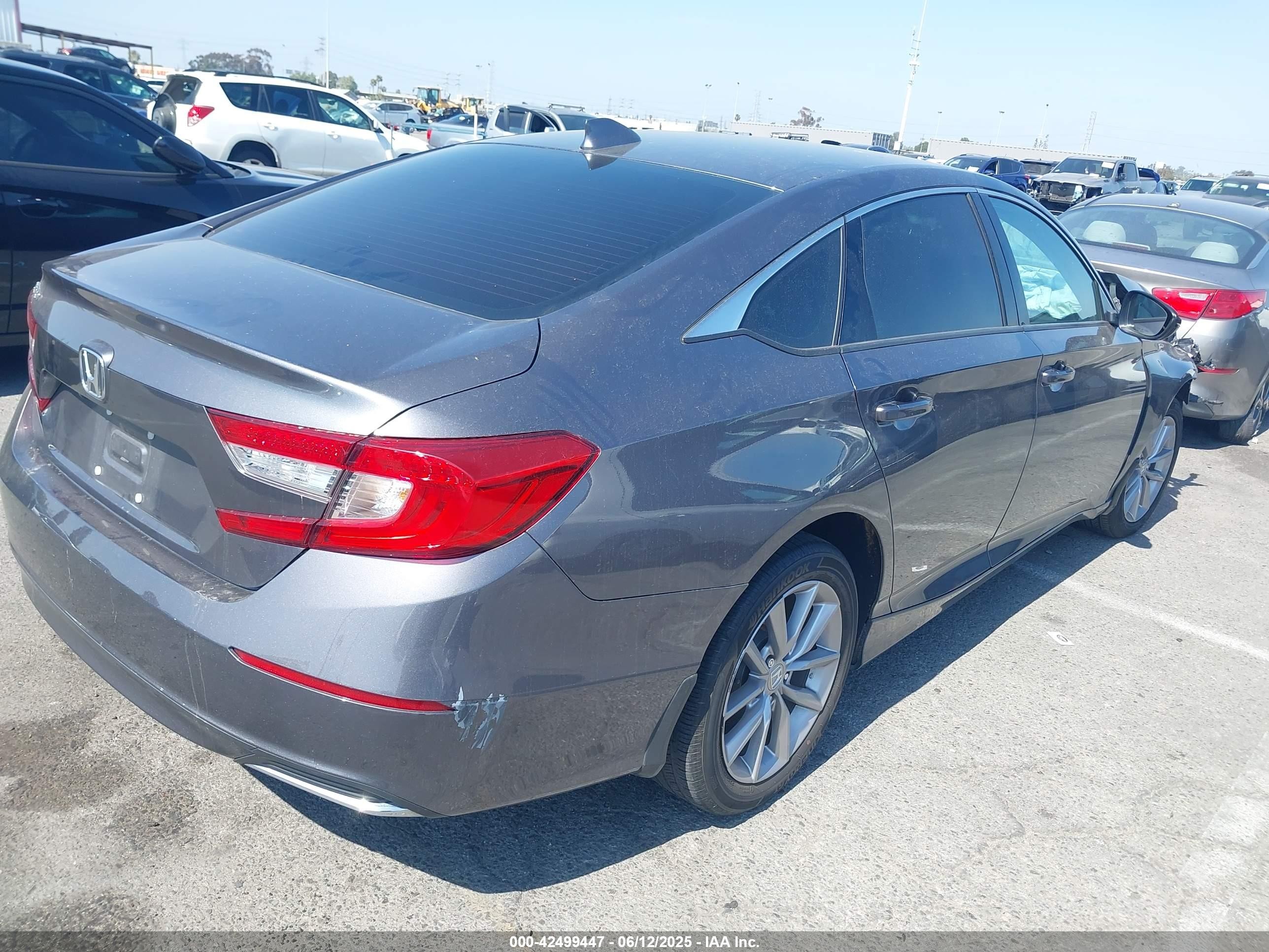 2022 Honda Accord Lx Gray vin: 1HGCV1F13NA074164