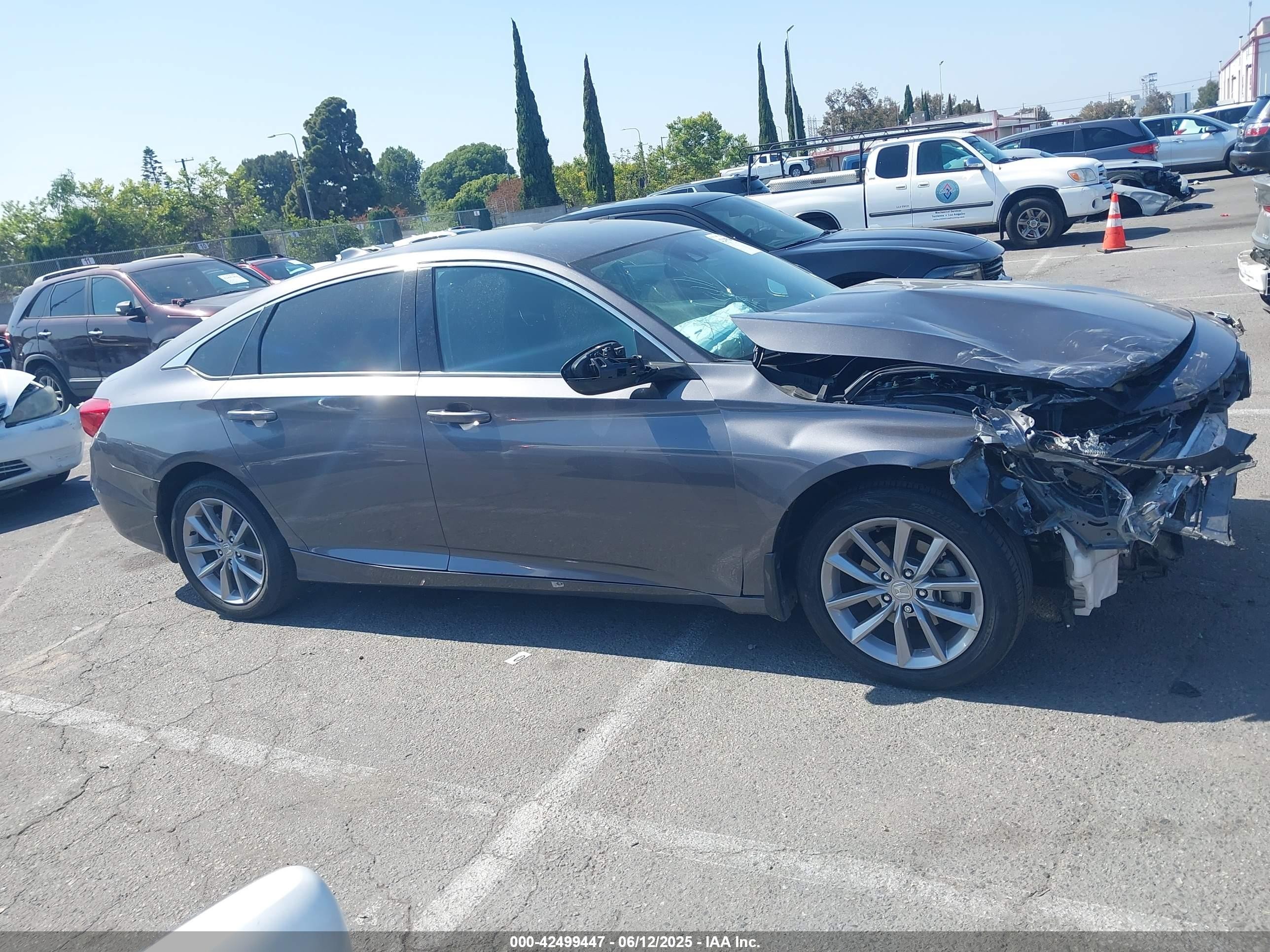 2022 Honda Accord Lx Gray vin: 1HGCV1F13NA074164
