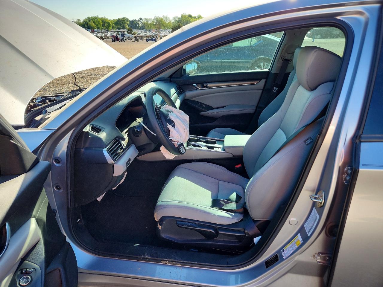 2019 Honda Accord Lx Silver vin: 1HGCV1F14KA024059