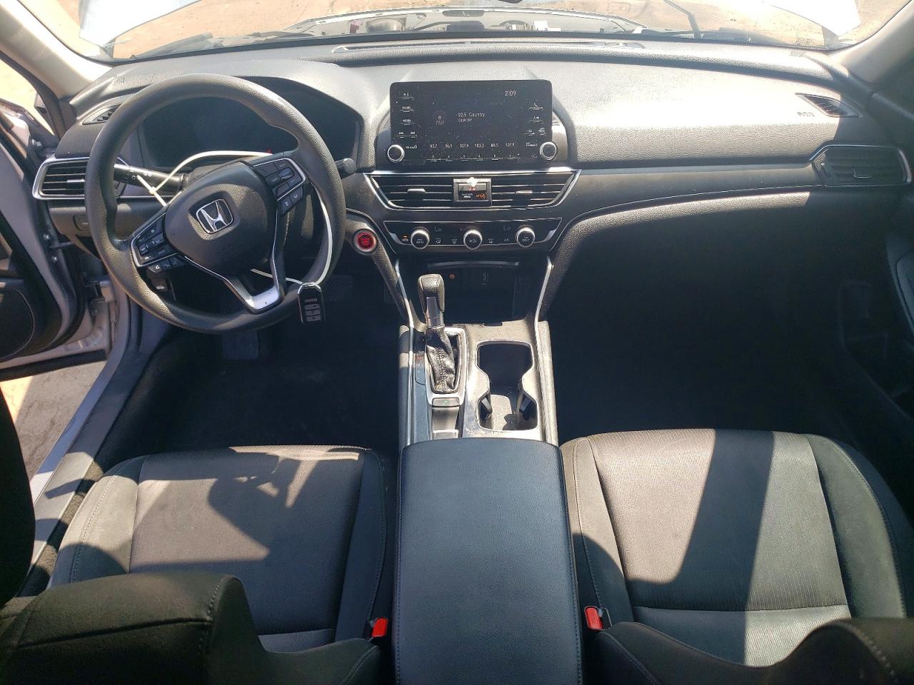 2018 Honda Accord Lx Silver vin: 1HGCV1F15JA144452