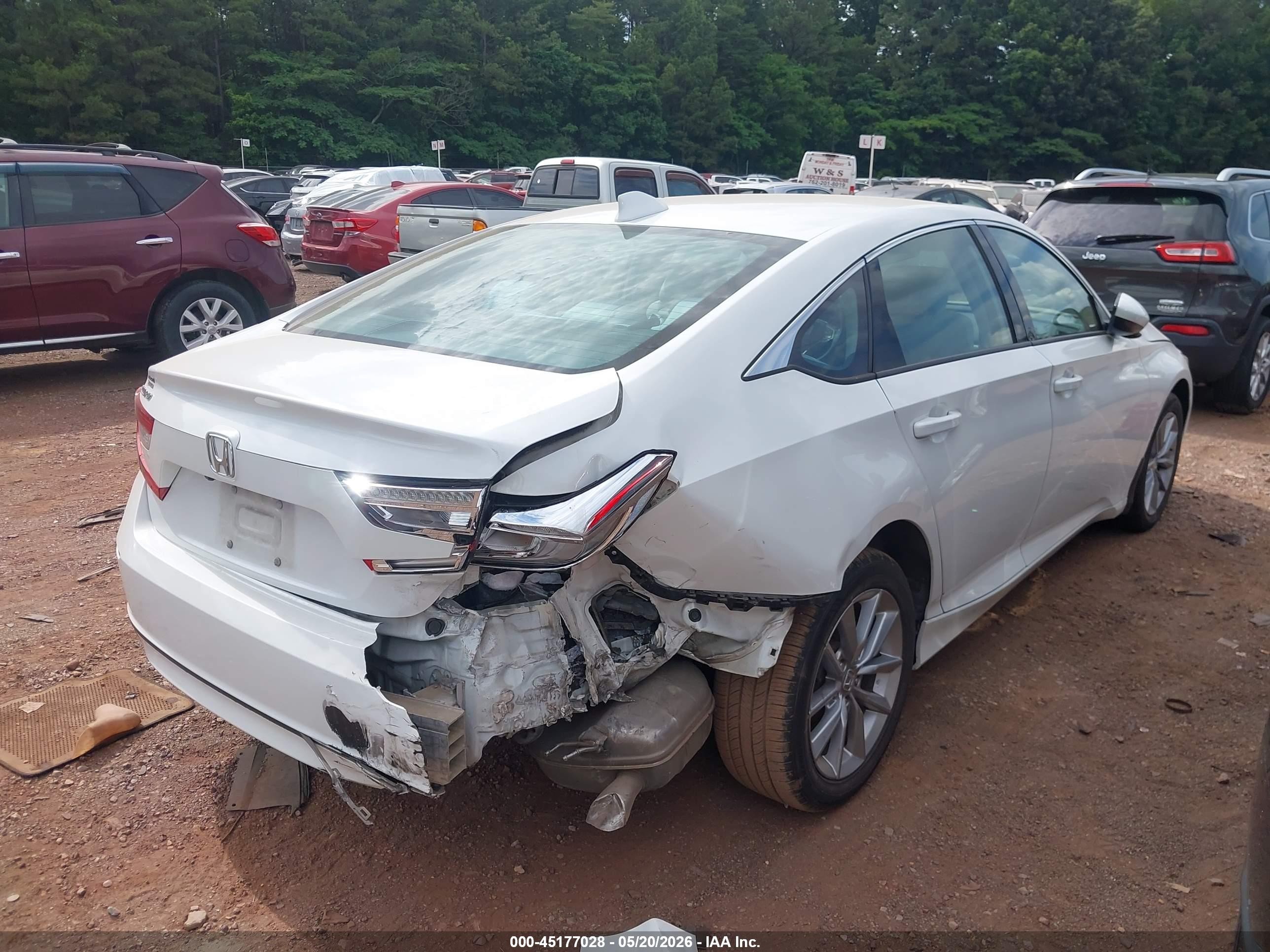 2021 Honda Accord Lx White vin: 1HGCV1F16MA039424
