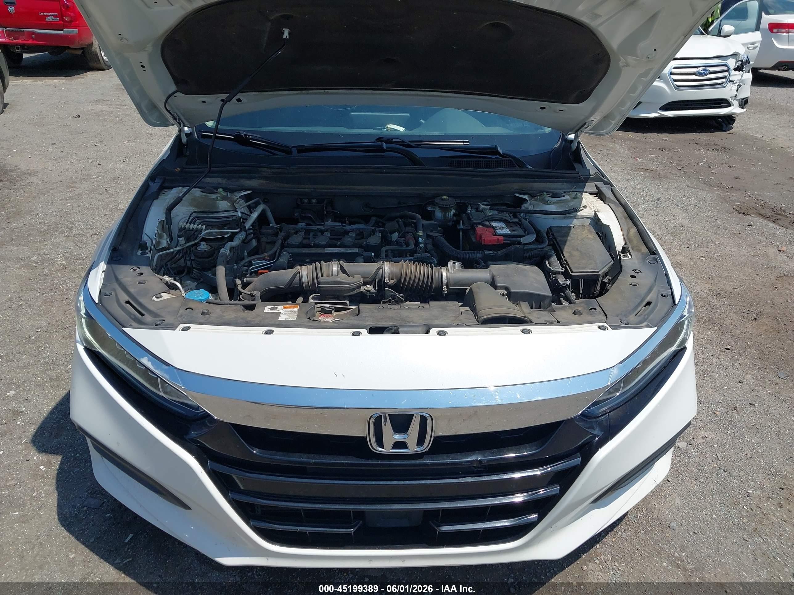 2018 Honda Accord Lx White vin: 1HGCV1F17JA246674