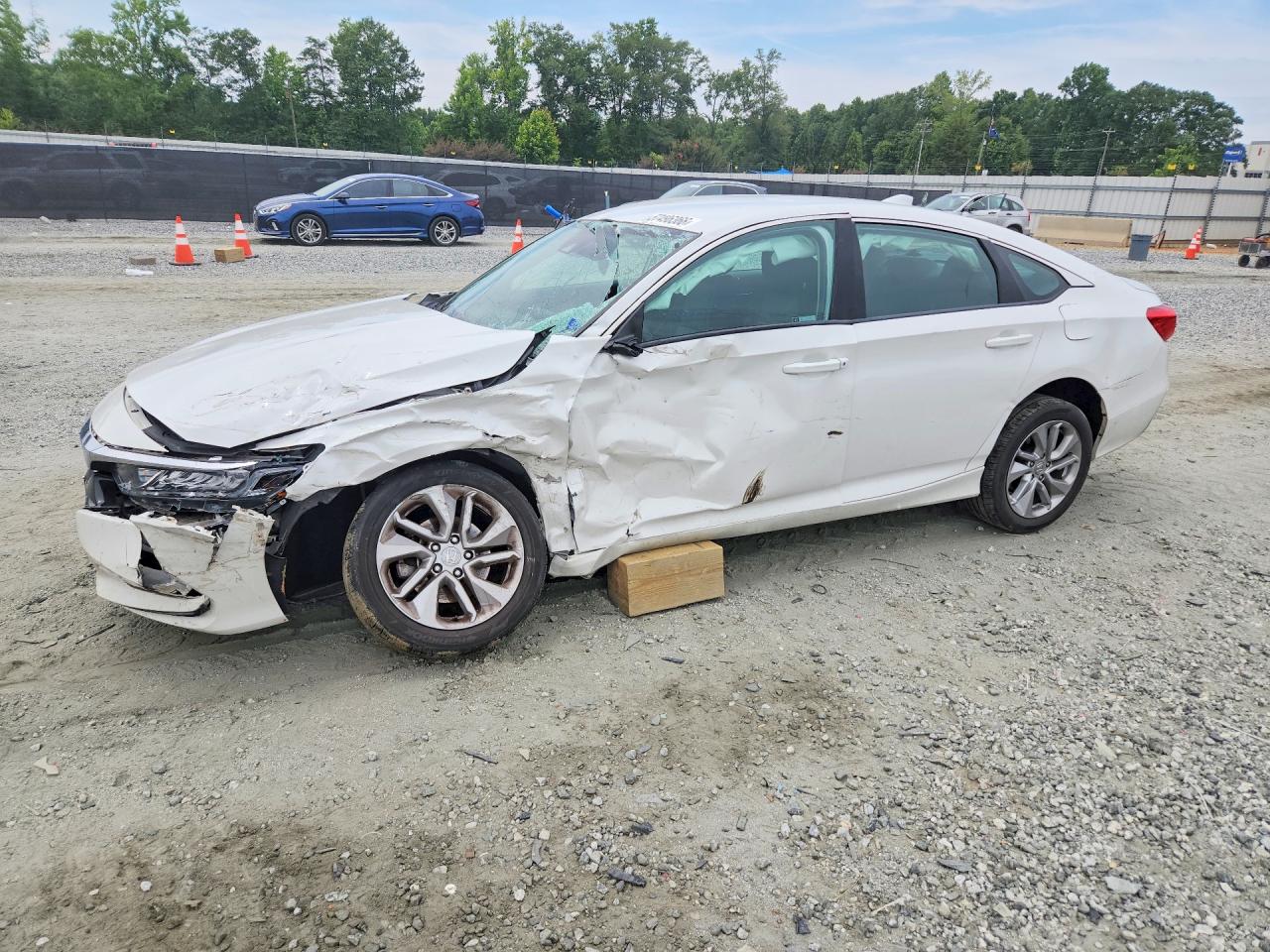 2020 Honda Accord Lx White vin: 1HGCV1F17LA040323
