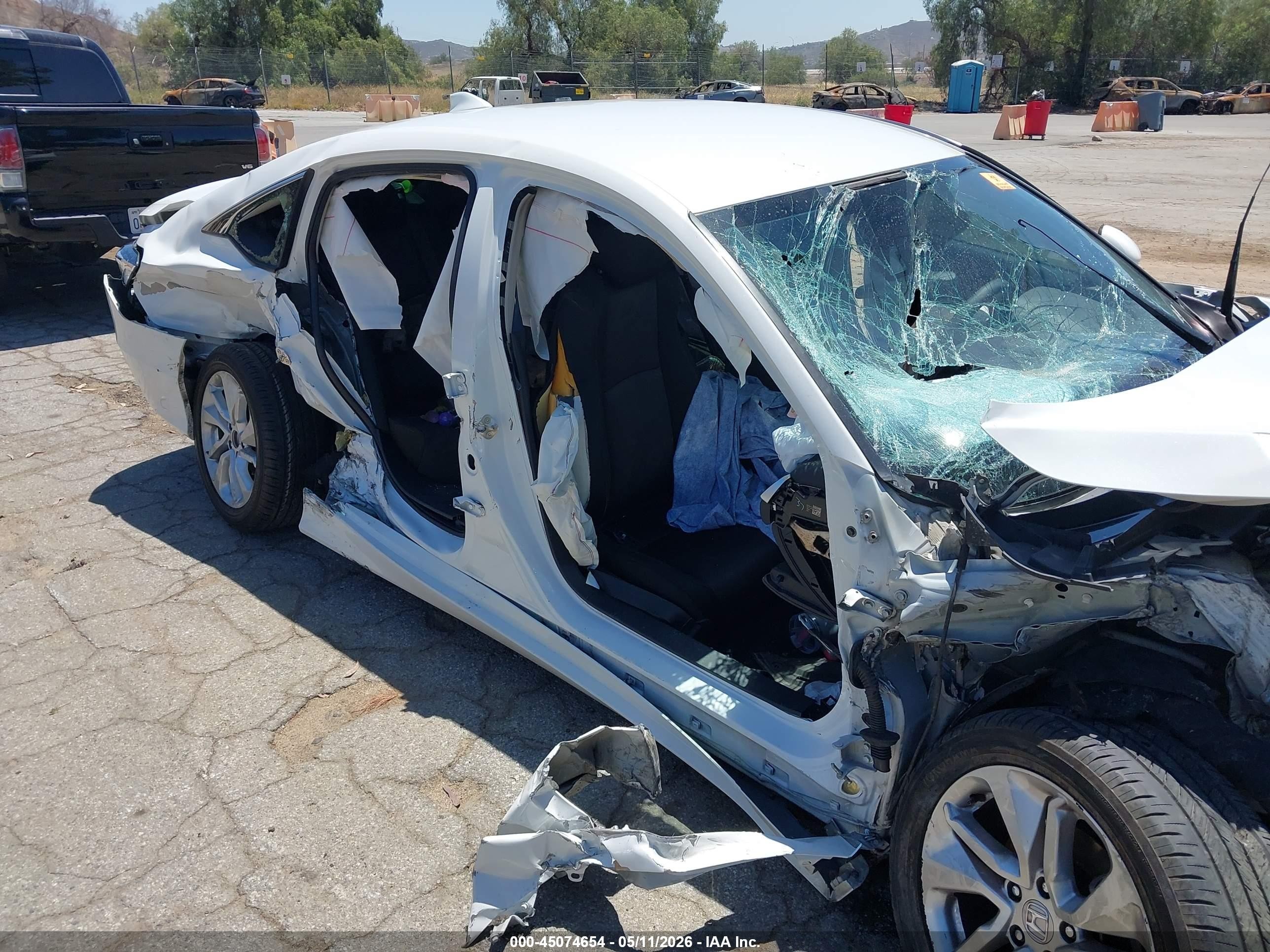 2019 Honda Accord Lx White vin: 1HGCV1F18KA036828