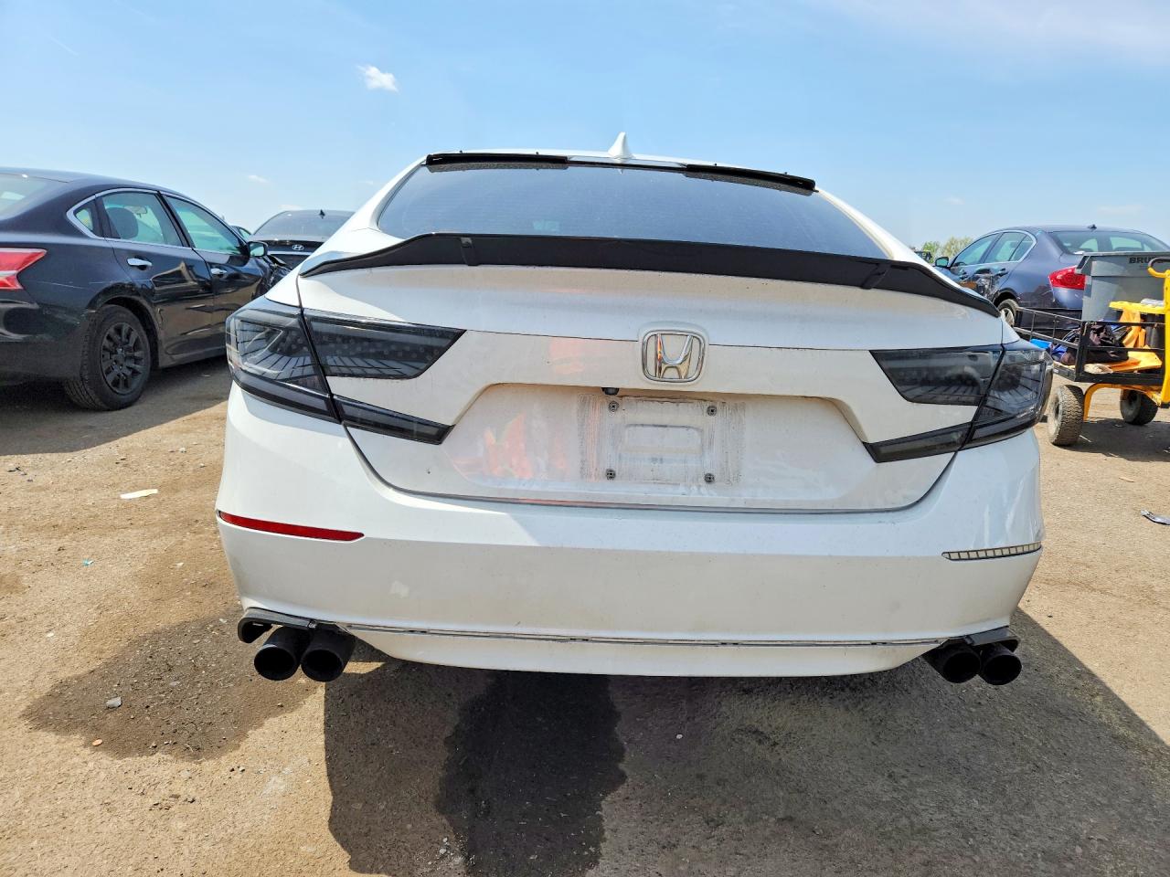 2019 Honda Accord Lx White vin: 1HGCV1F19KA017429