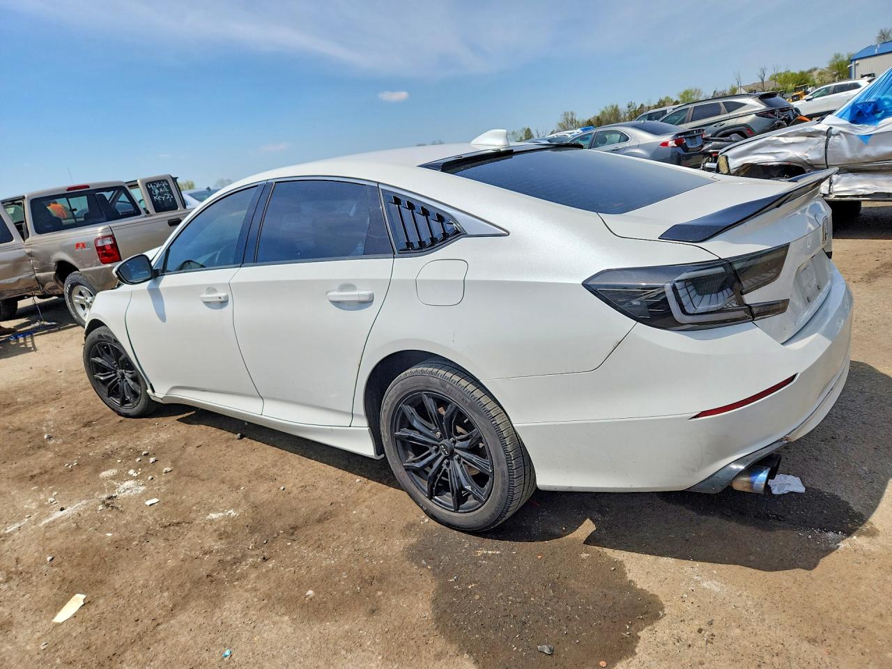 2019 Honda Accord Lx White vin: 1HGCV1F19KA017429