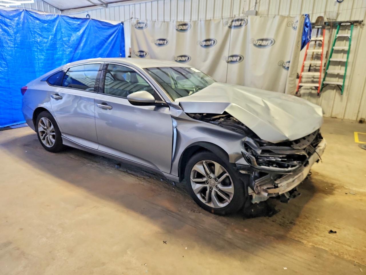 2018 Honda Accord Lx Silver vin: 1HGCV1F1XJA025179