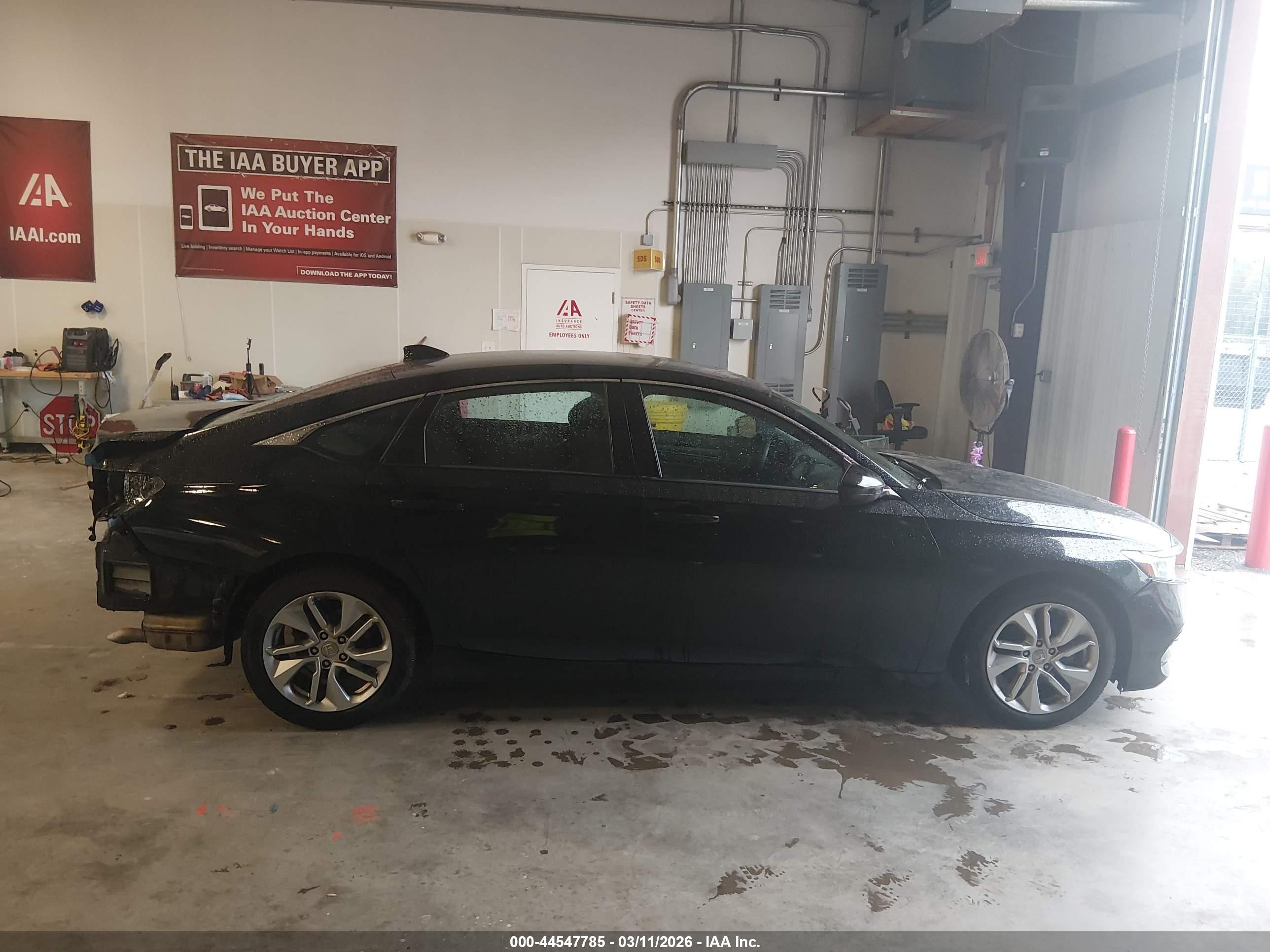 2018 Honda Accord Lx Черный vin: 1HGCV1F1XJA161344
