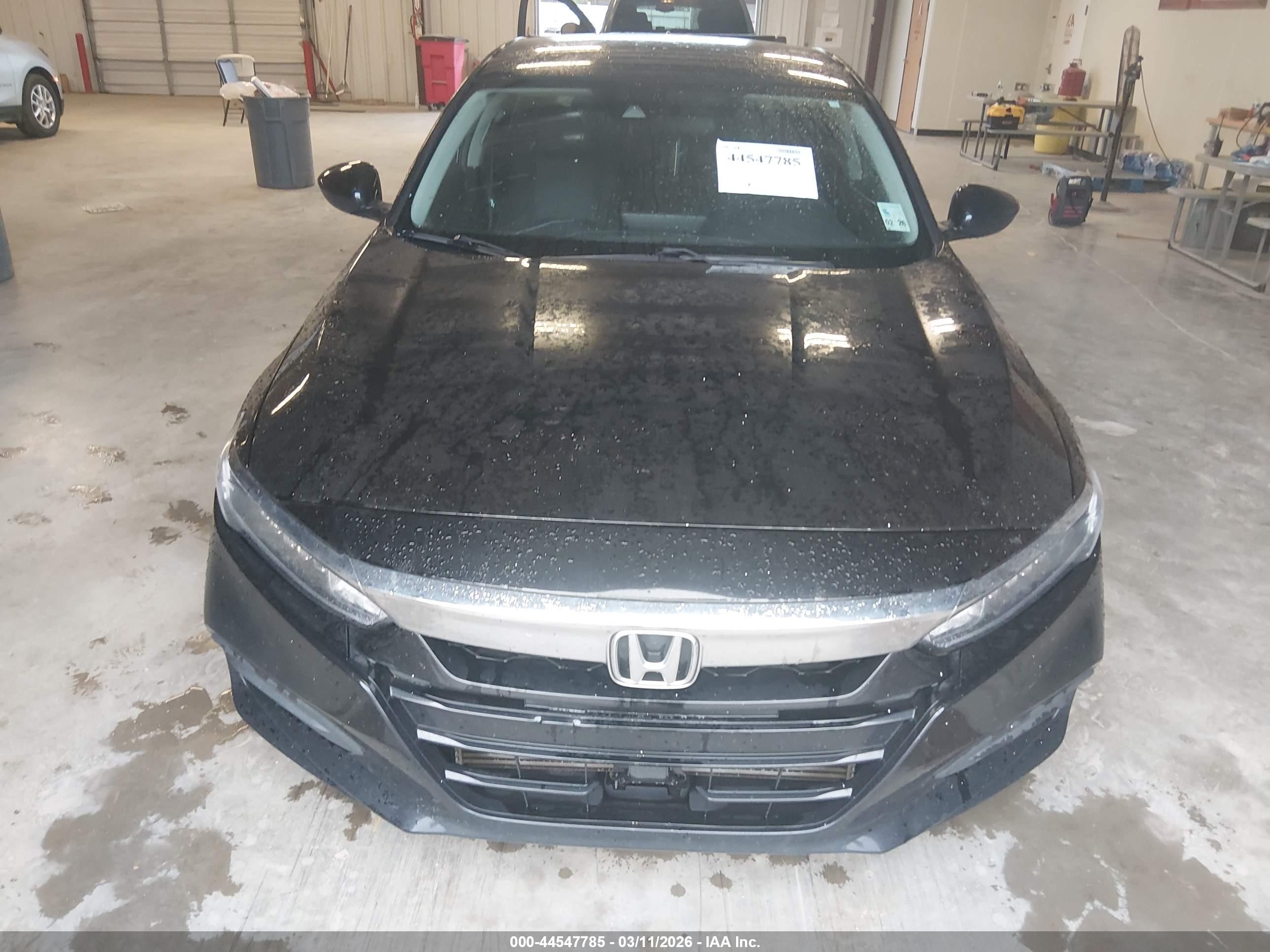 2018 Honda Accord Lx Черный vin: 1HGCV1F1XJA161344