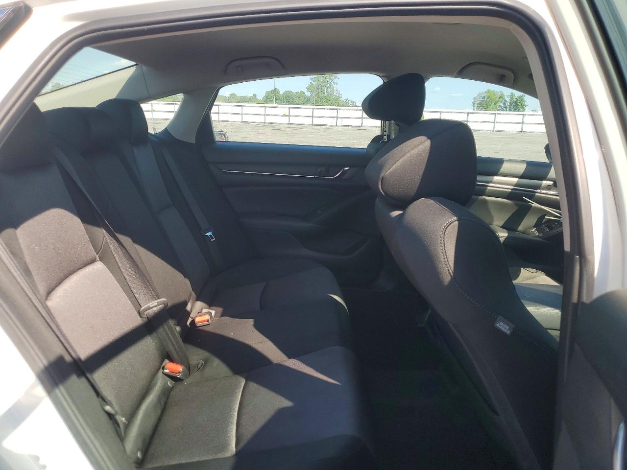 2020 Honda Accord Lx White vin: 1HGCV1F1XLA104404
