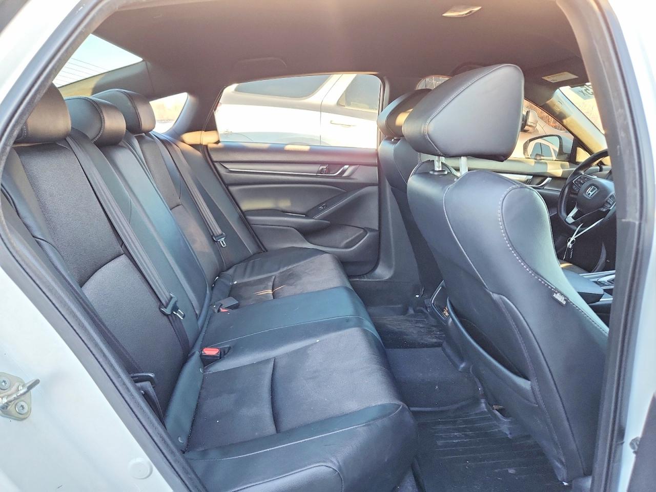 2019 Honda Accord Sport White vin: 1HGCV1F30KA162084