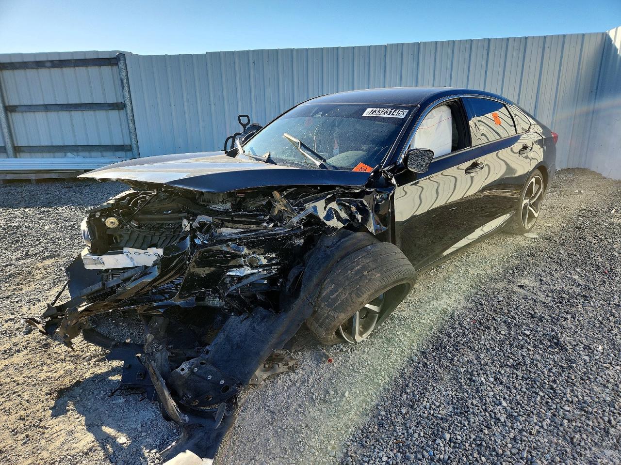 1HGCV1F30LA135193