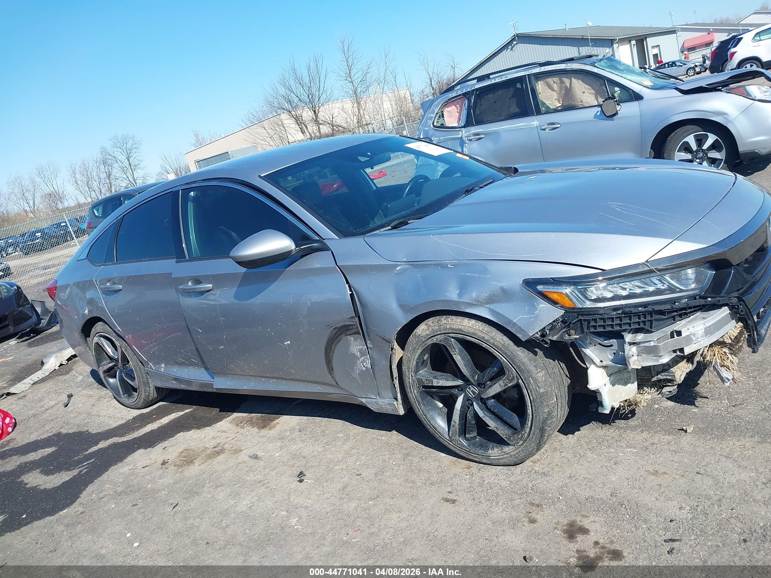 2018 Honda Accord Sport Silver vin: 1HGCV1F31JA008806