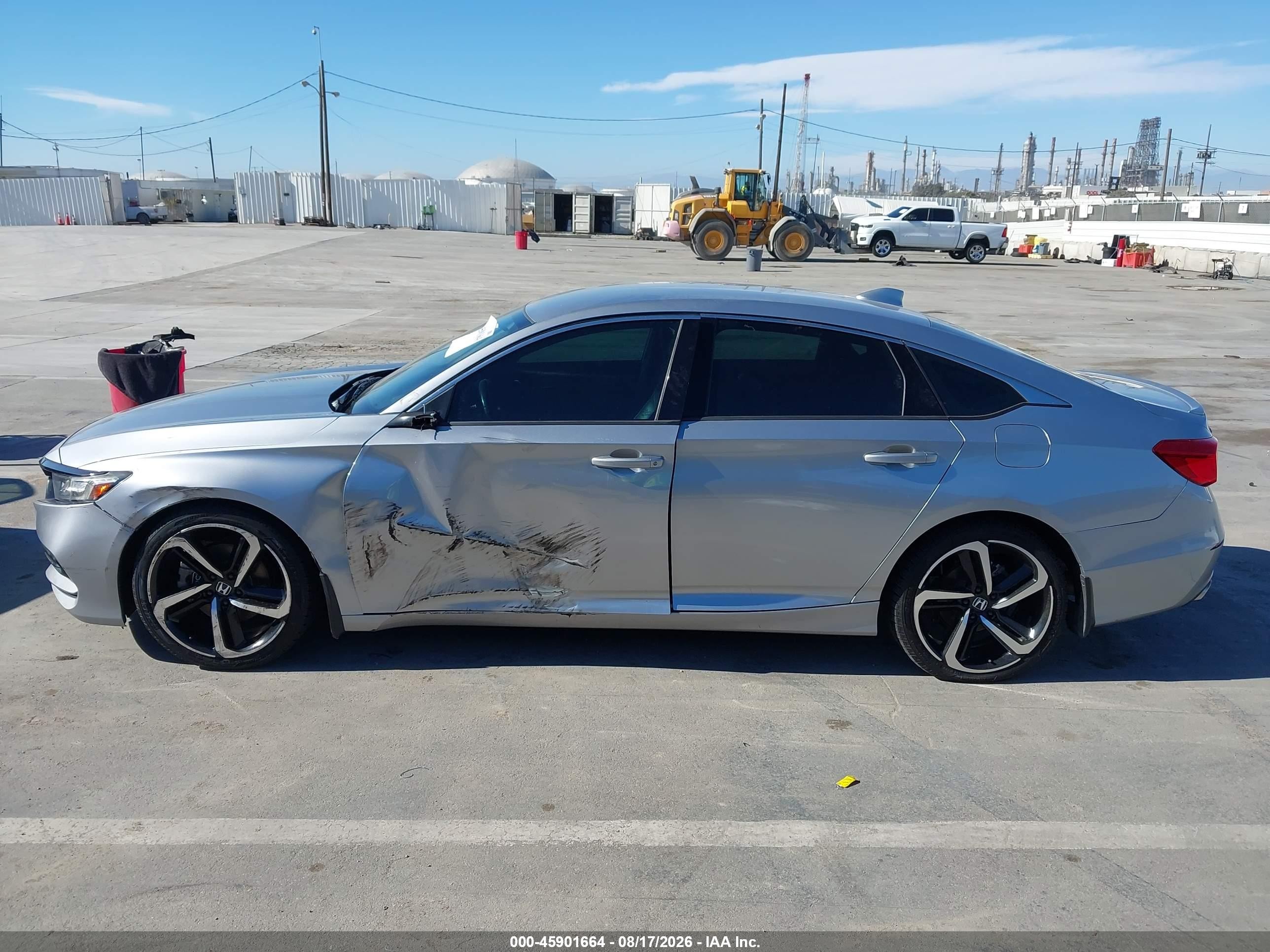 2018 Honda Accord Sport Silver vin: 1HGCV1F32JA001105