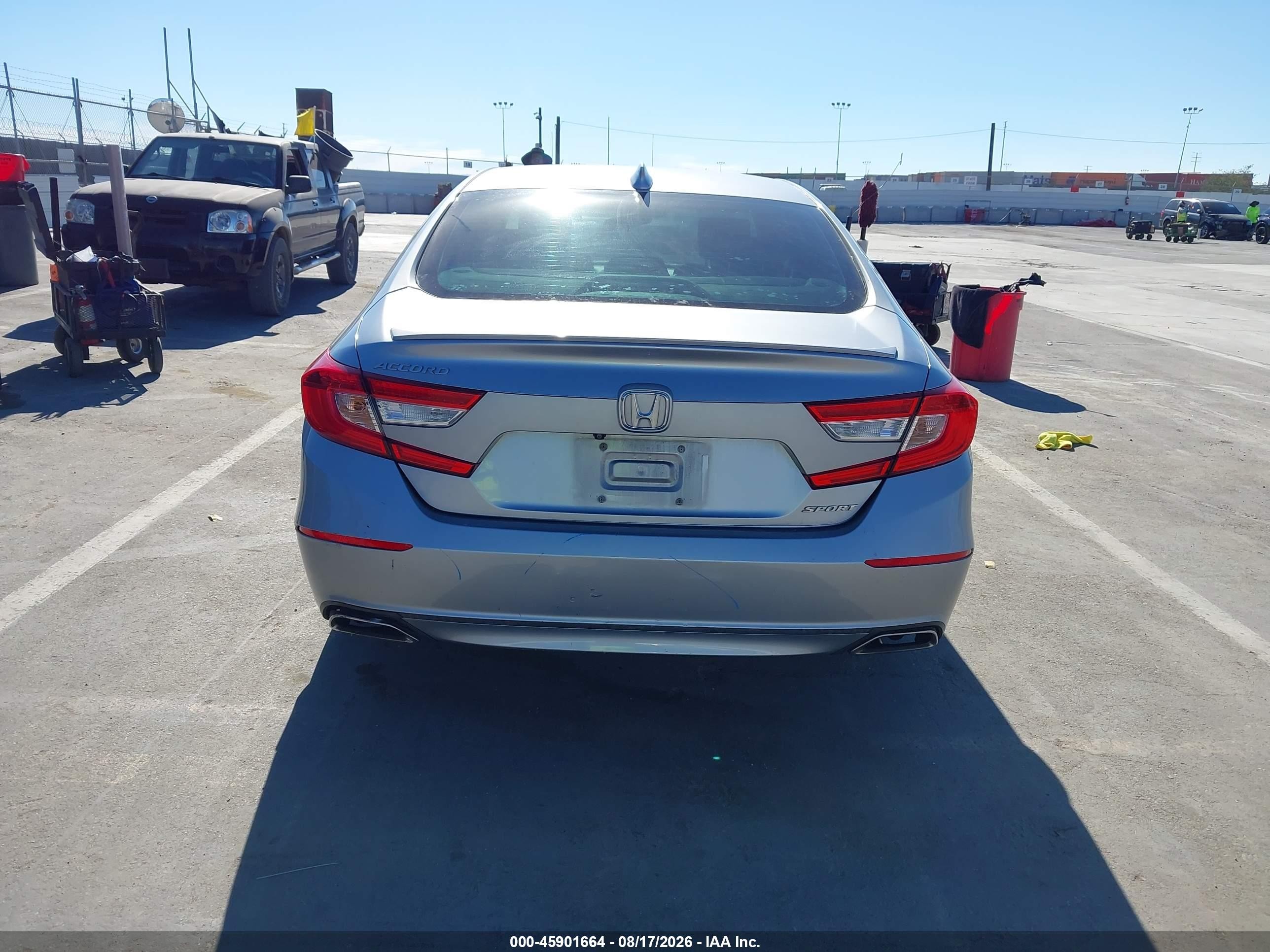 2018 Honda Accord Sport Silver vin: 1HGCV1F32JA001105