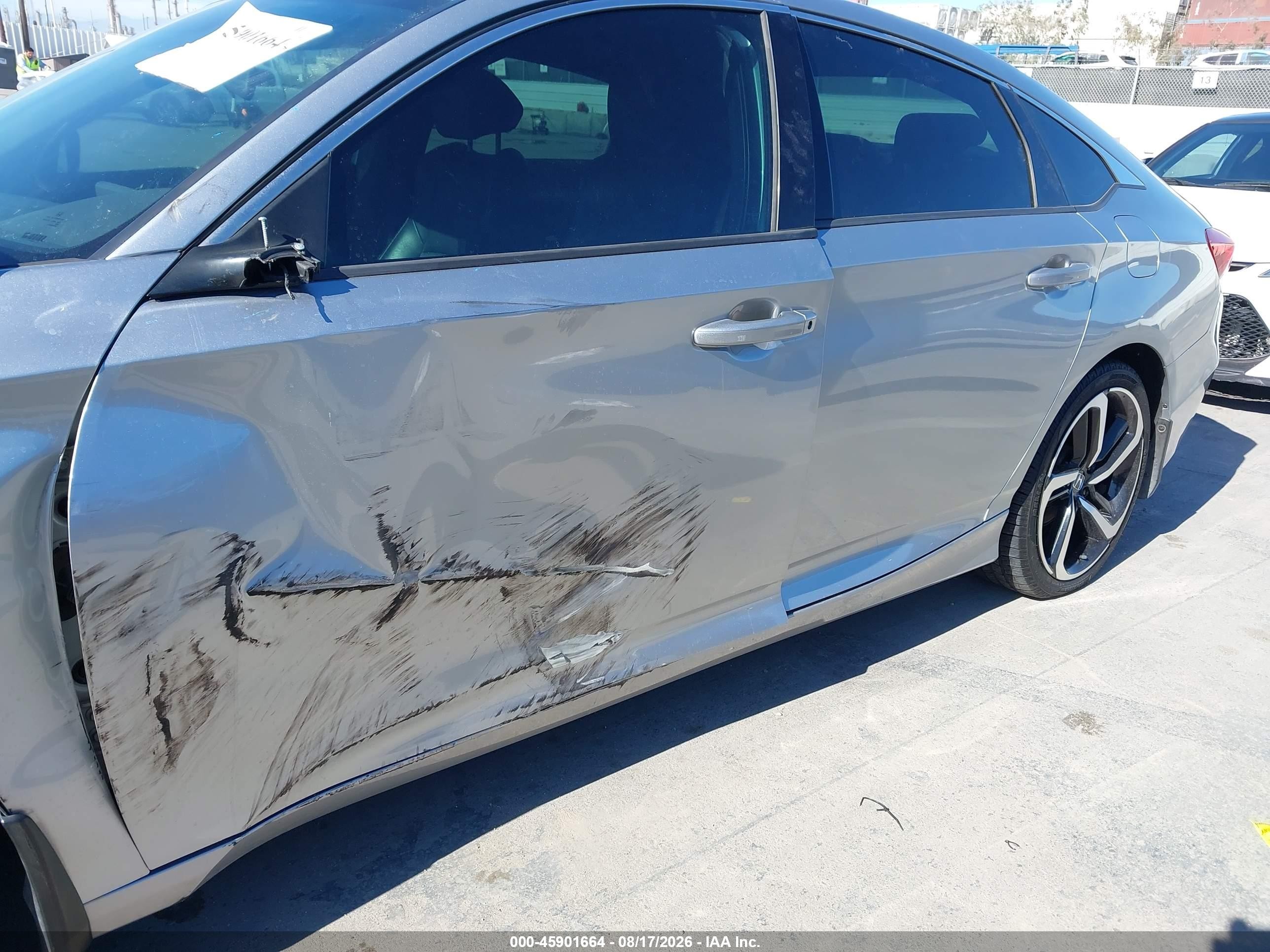 2018 Honda Accord Sport Silver vin: 1HGCV1F32JA001105