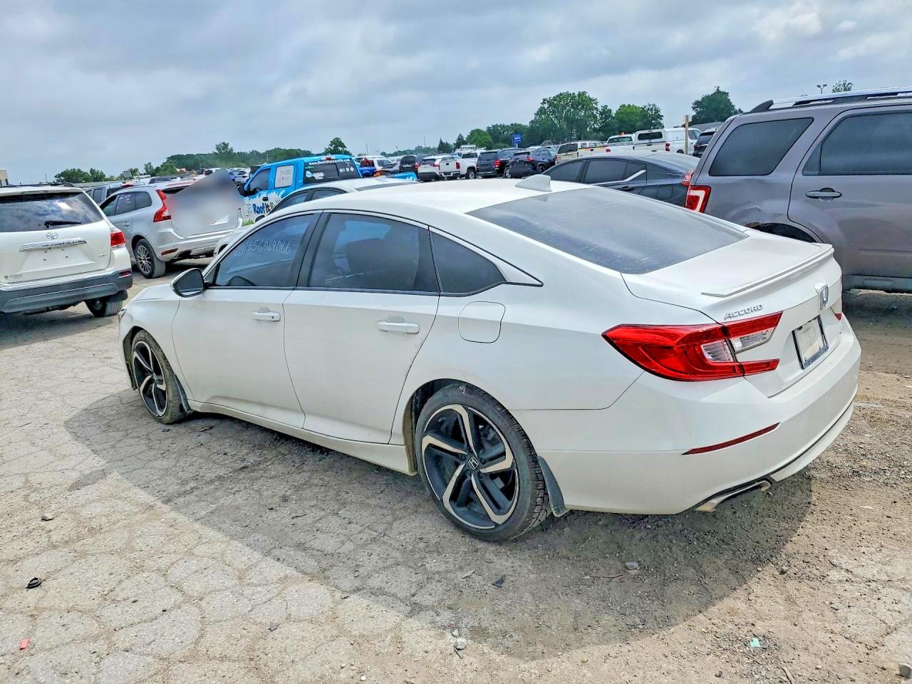 2018 Honda Accord Sport White vin: 1HGCV1F32JA184523
