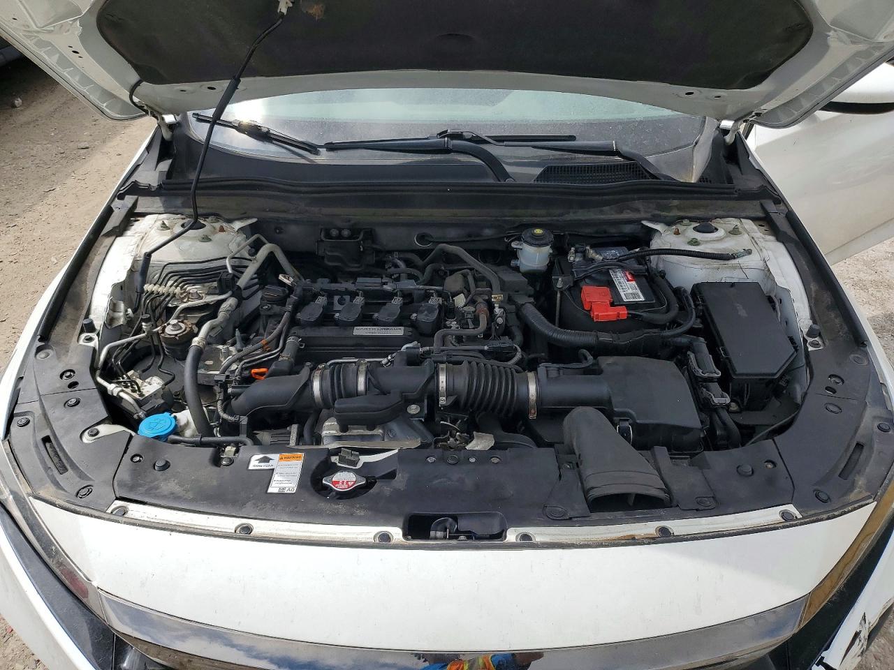 2018 Honda Accord Sport White vin: 1HGCV1F32JA184523