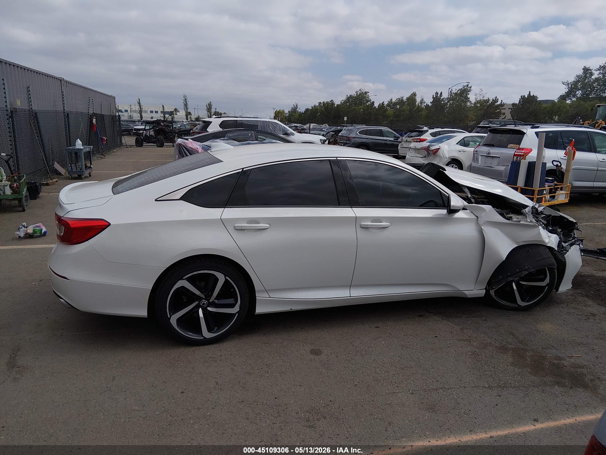 2019 Honda Accord Sport White vin: 1HGCV1F32KA086318