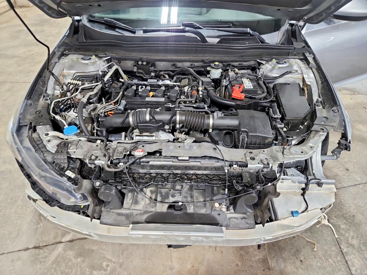 2018 Honda Accord Sport Silver vin: 1HGCV1F33JA165060