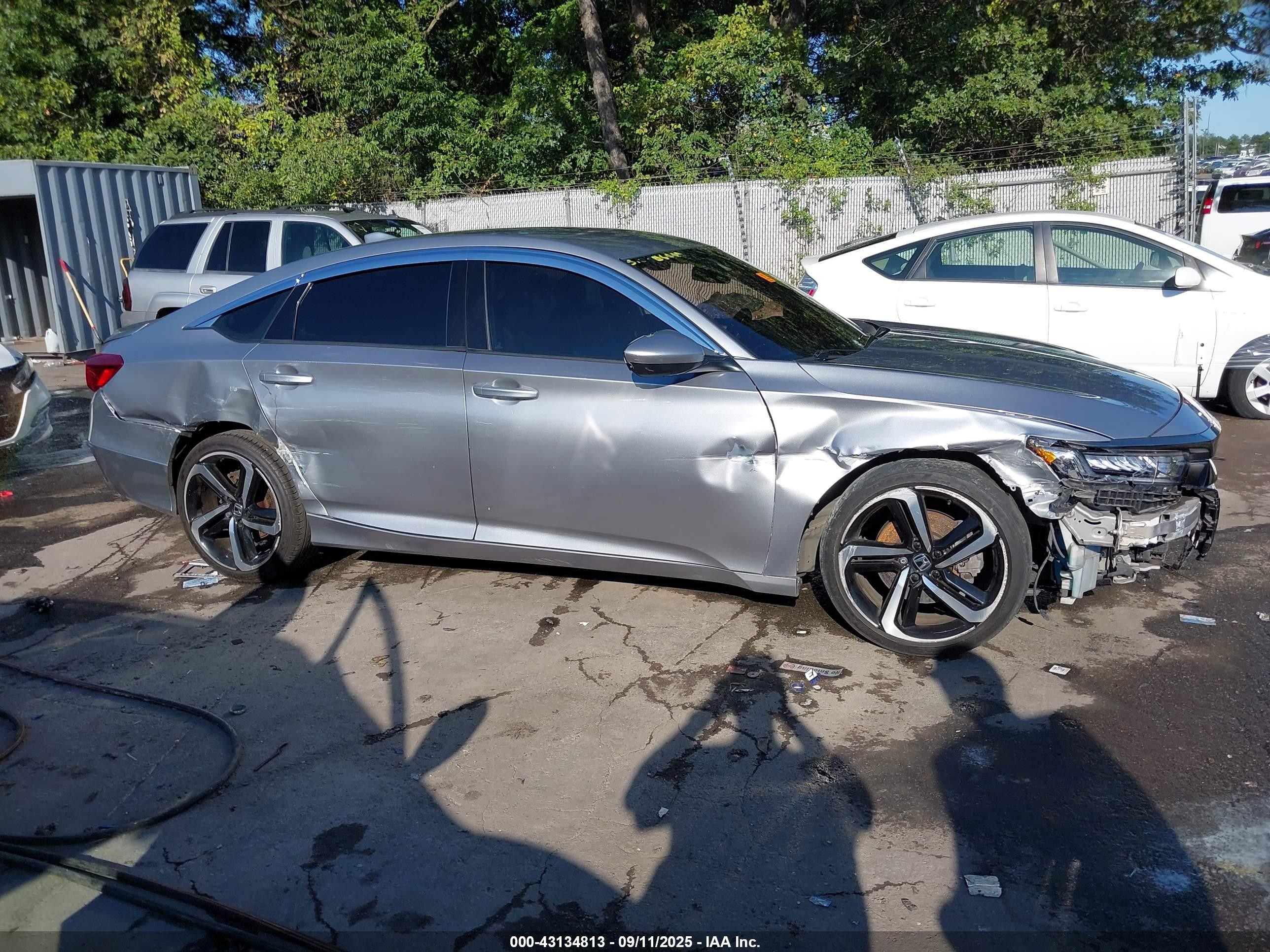 2019 Honda Accord Sport Серый vin: 1HGCV1F33KA145974