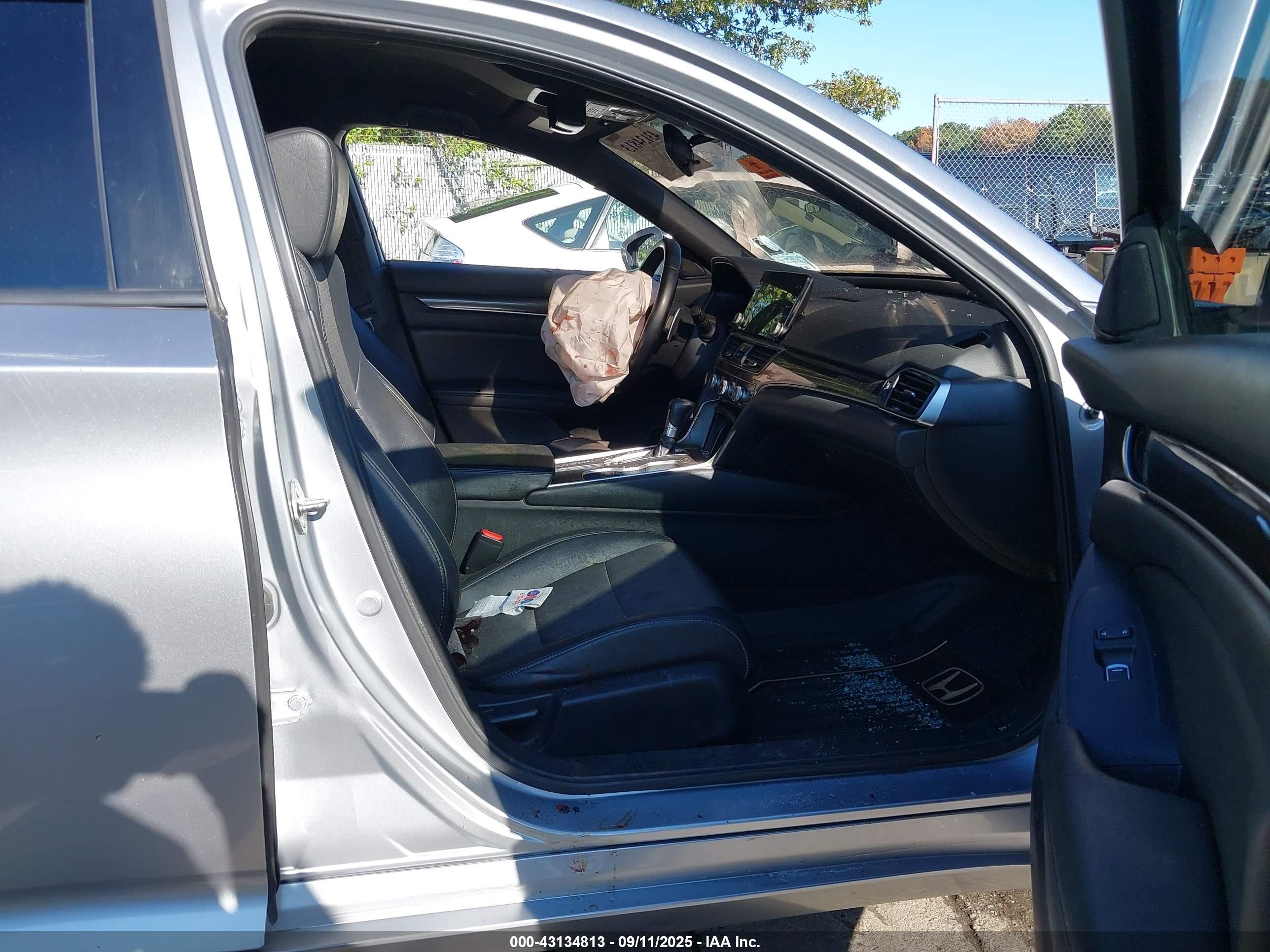2019 Honda Accord Sport Серый vin: 1HGCV1F33KA145974