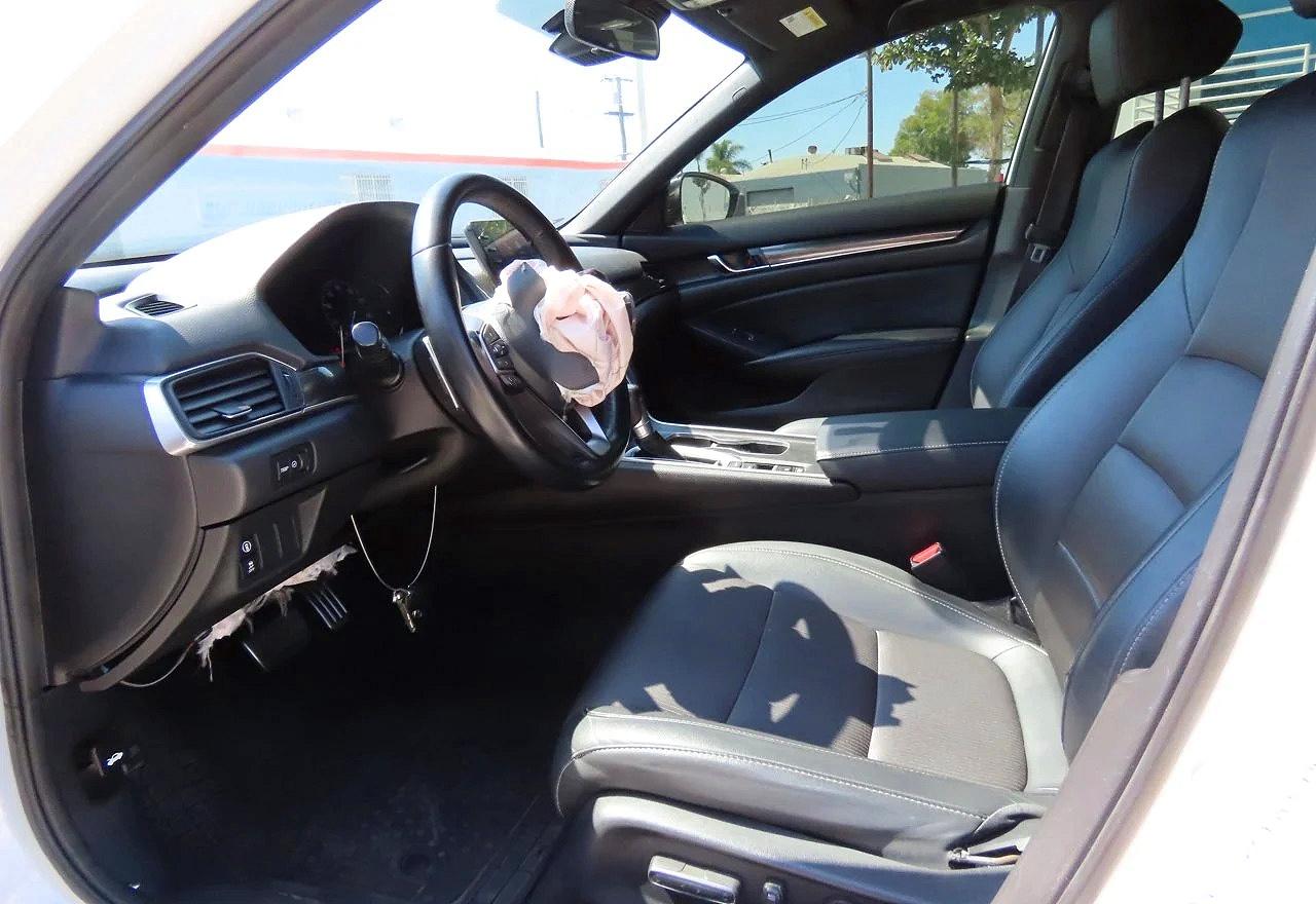 2021 Honda Accord Sport Белый vin: 1HGCV1F33MA072995
