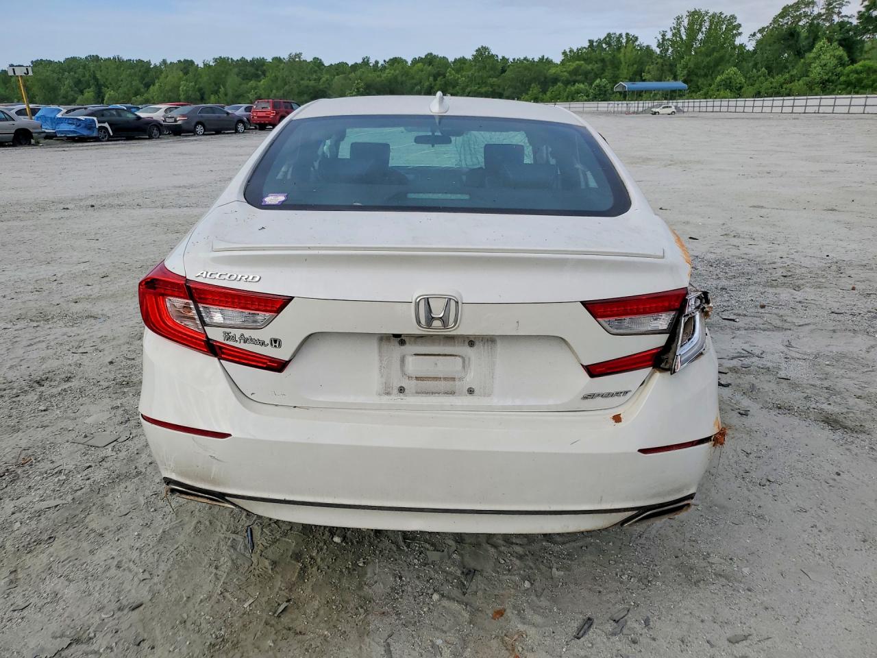 2018 Honda Accord Sport White vin: 1HGCV1F34JA129703