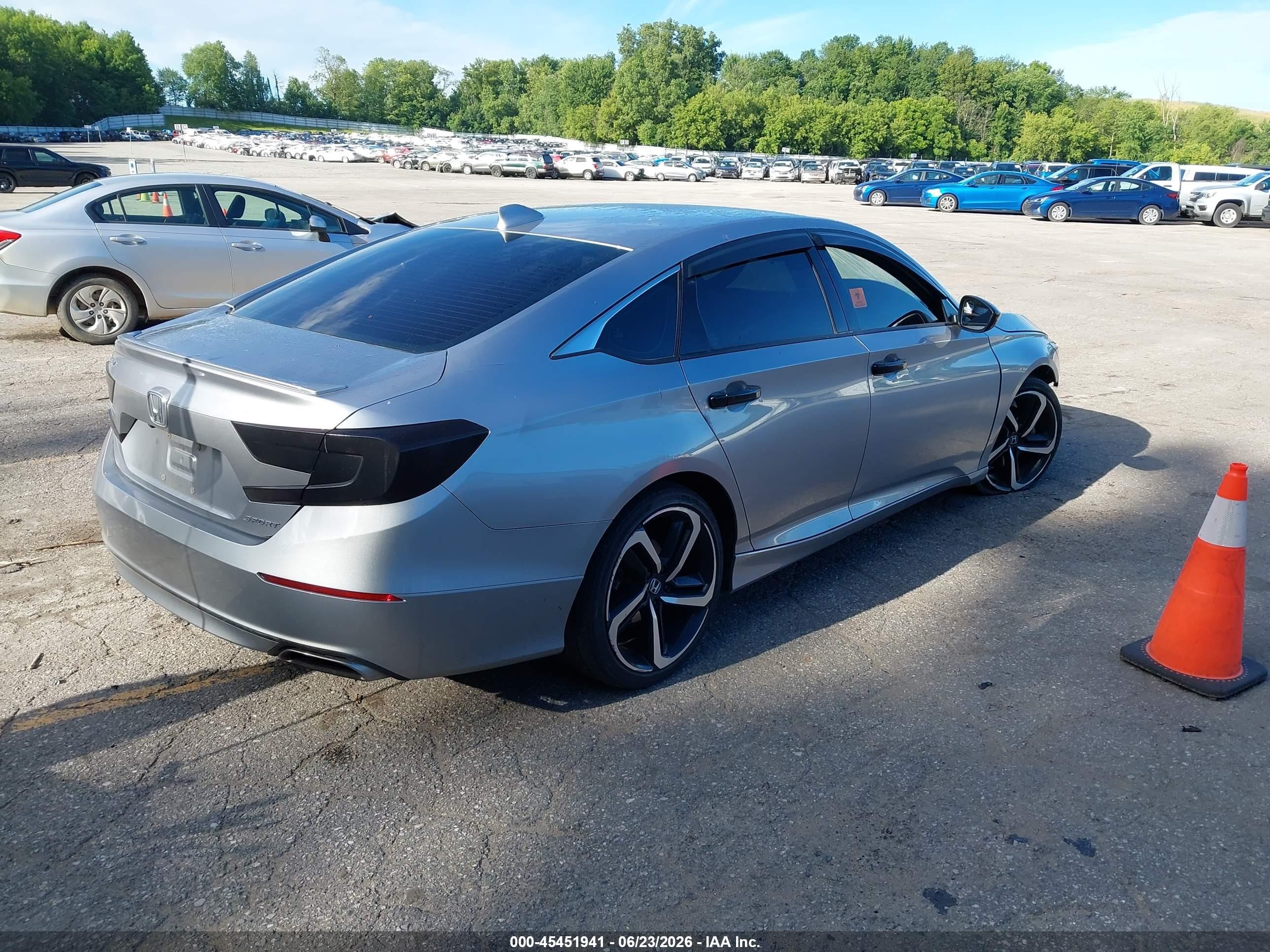 2020 Honda Accord Sport Серебряный vin: 1HGCV1F35LA082491