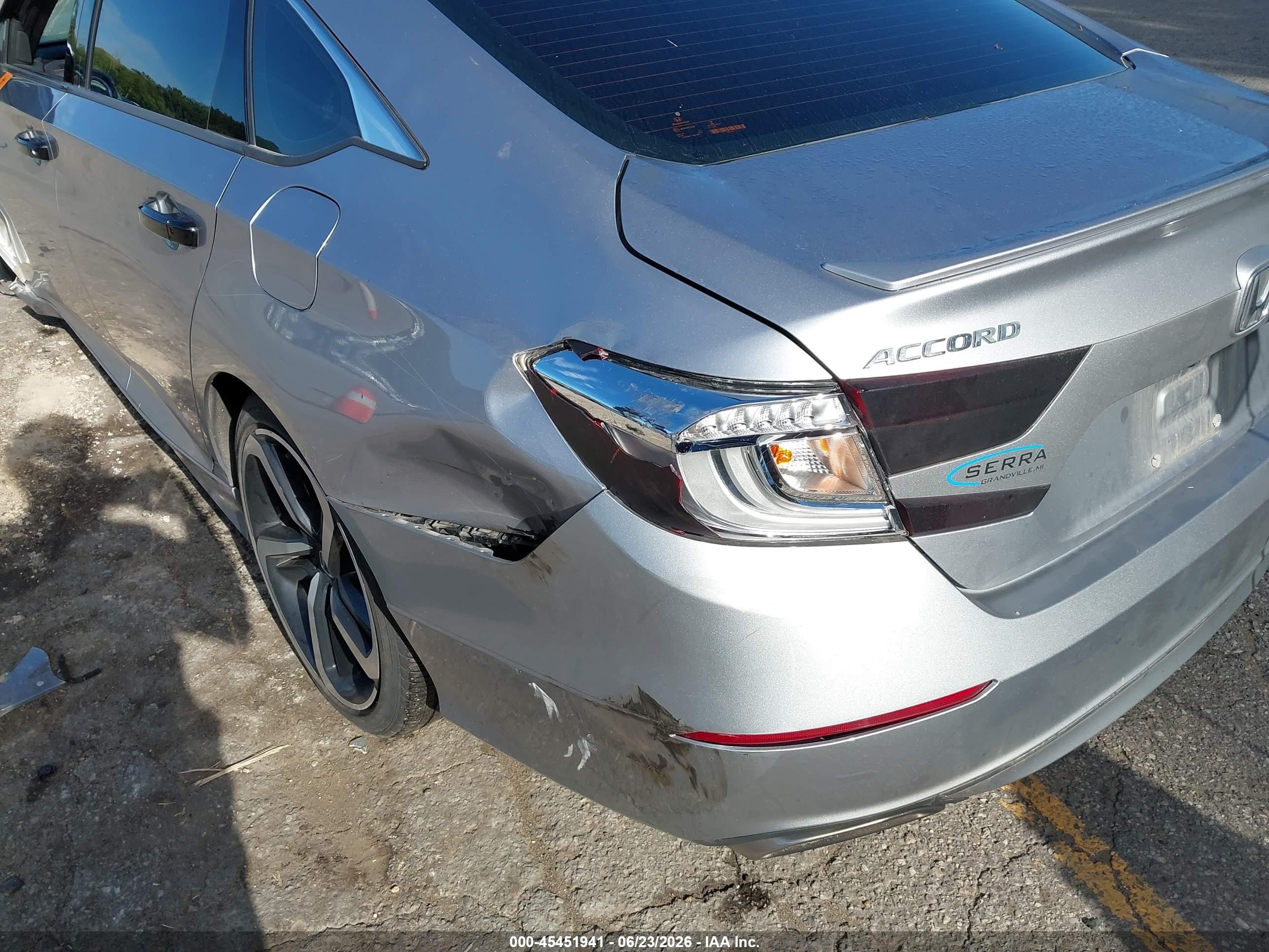 2020 Honda Accord Sport Серебряный vin: 1HGCV1F35LA082491