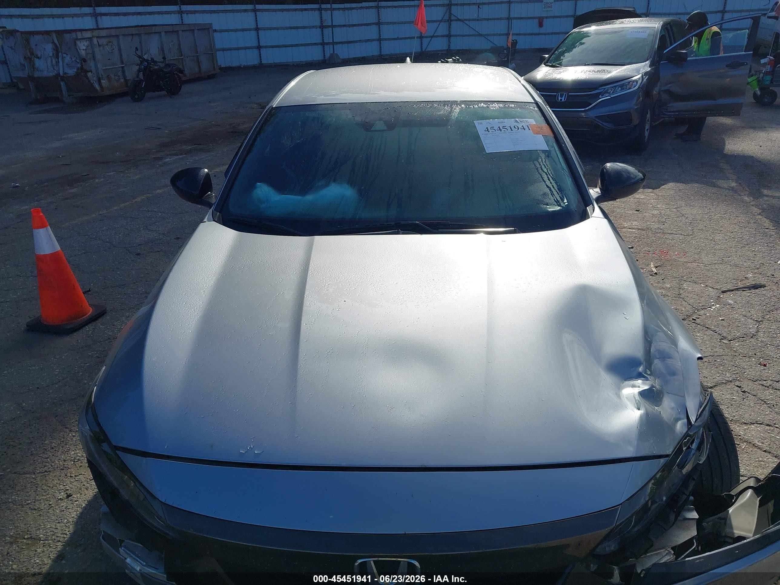 2020 Honda Accord Sport Серебряный vin: 1HGCV1F35LA082491