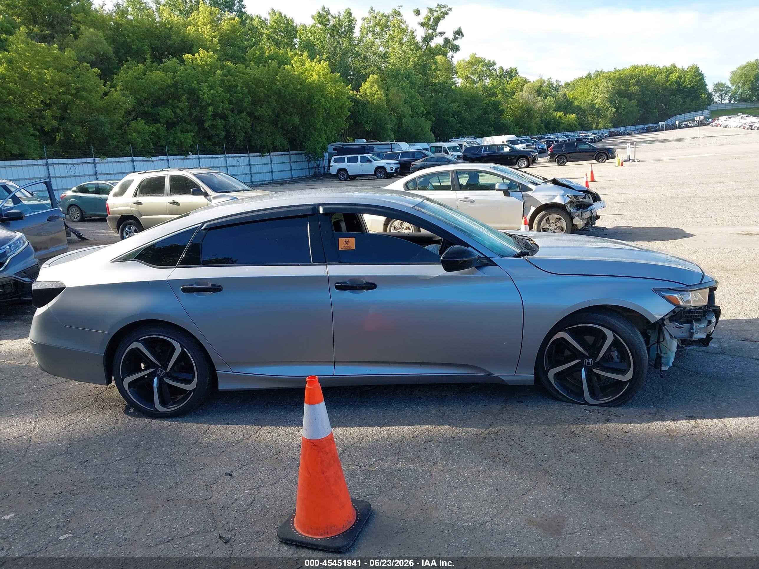 2020 Honda Accord Sport Серебряный vin: 1HGCV1F35LA082491