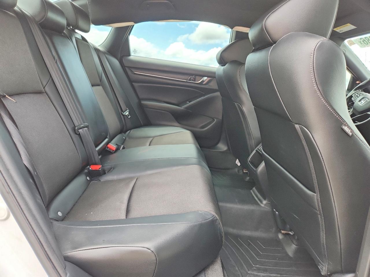 2022 Honda Accord Sport White vin: 1HGCV1F35NA103889